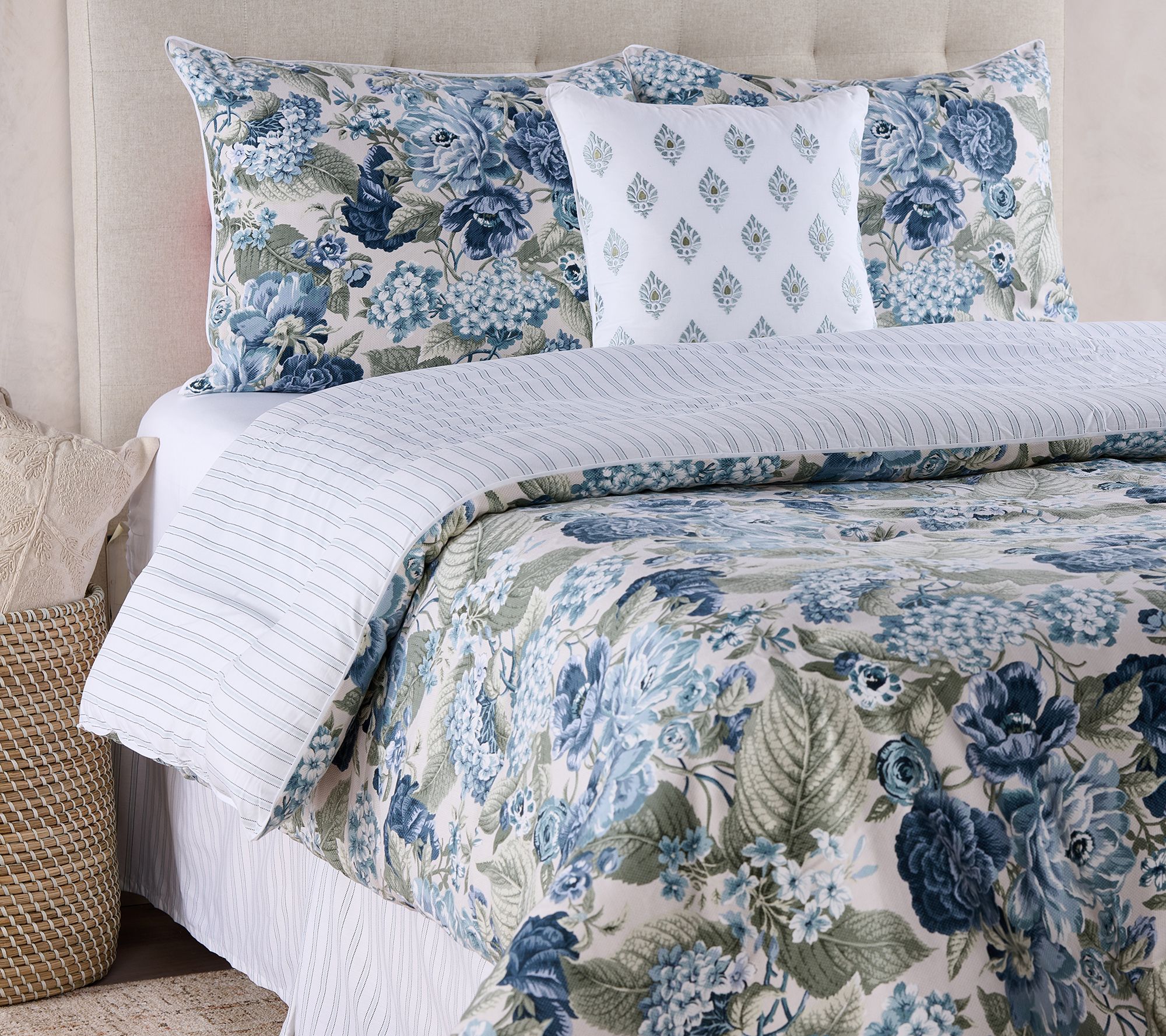 "As Is" Waverly Cotton Floral Comforter & Sham Set with Pillow- Twin