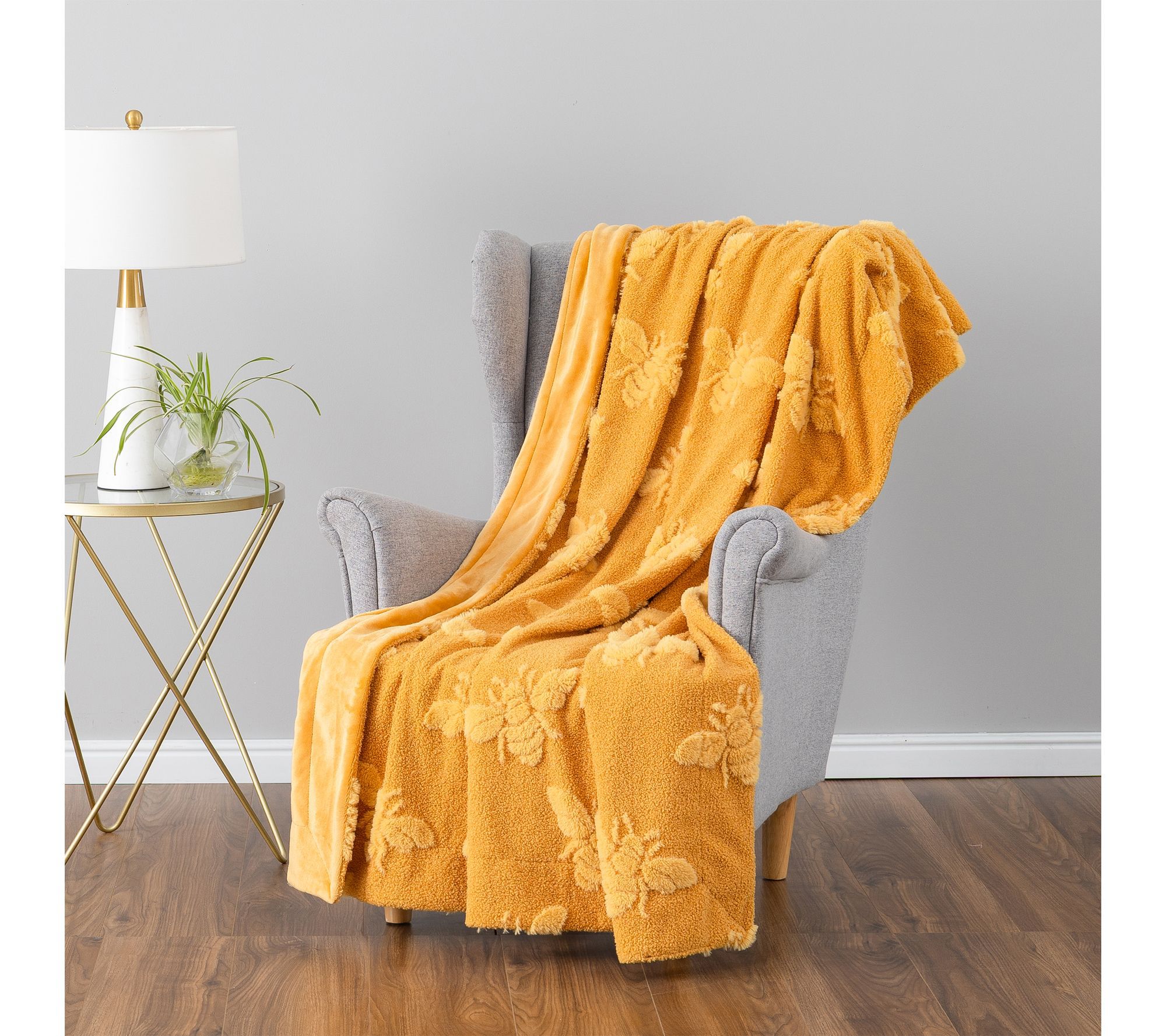  Berkshire Mighty Fur Reverse Velvetsoft Throw