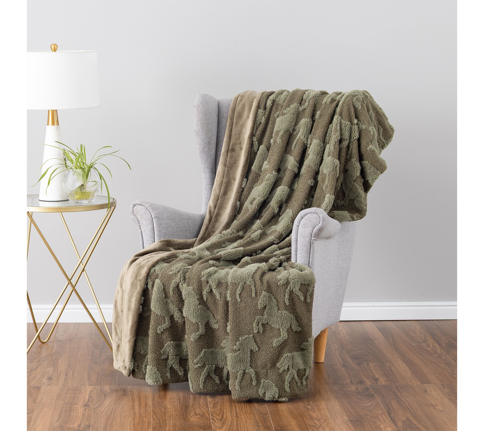 Berkshire Mighty Fur Reverse Velvetsoft Throw