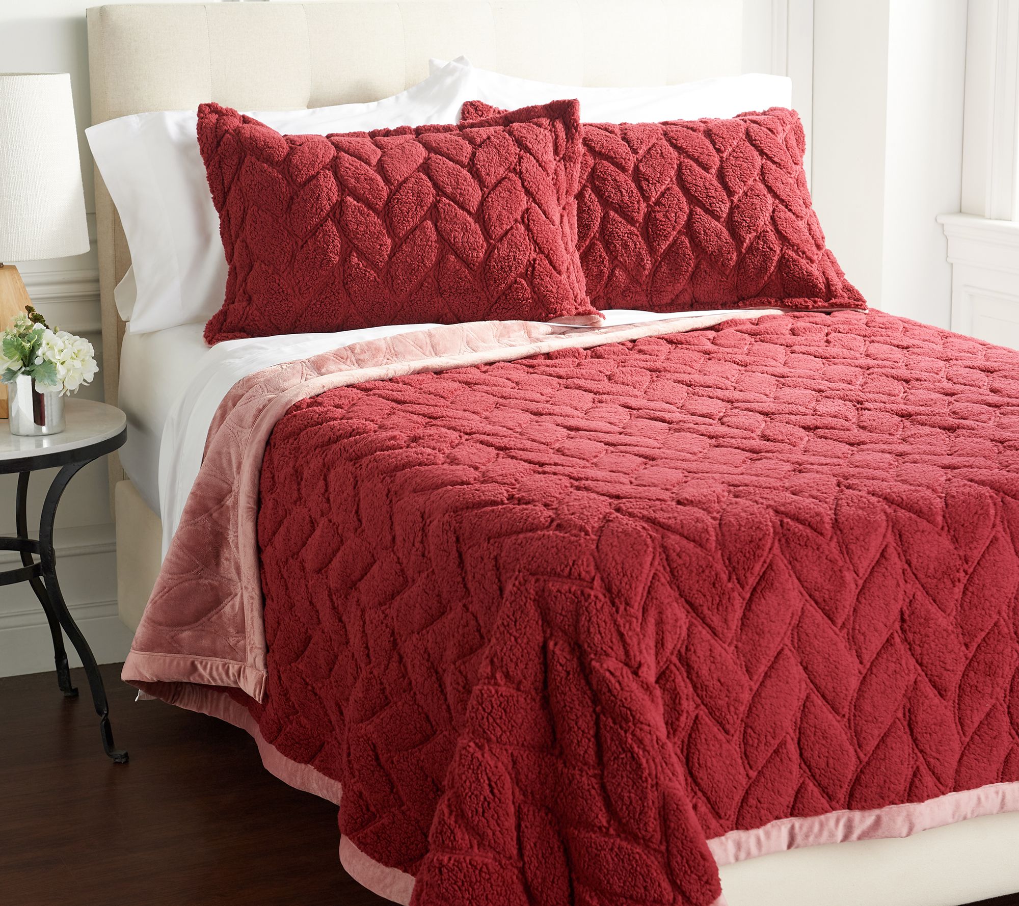 Serta So Cozy 5-Piece Sherpa Reverse Comforter Set, Red, Full/Queen