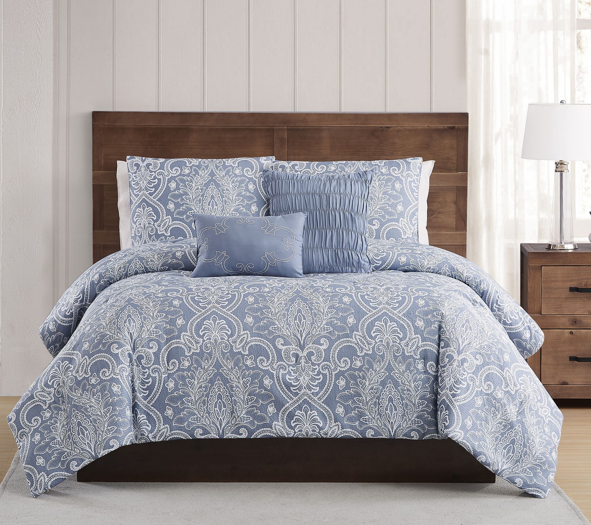 Style 212 Justine Seersucker 4 Piece Twin XL Comforter Set 