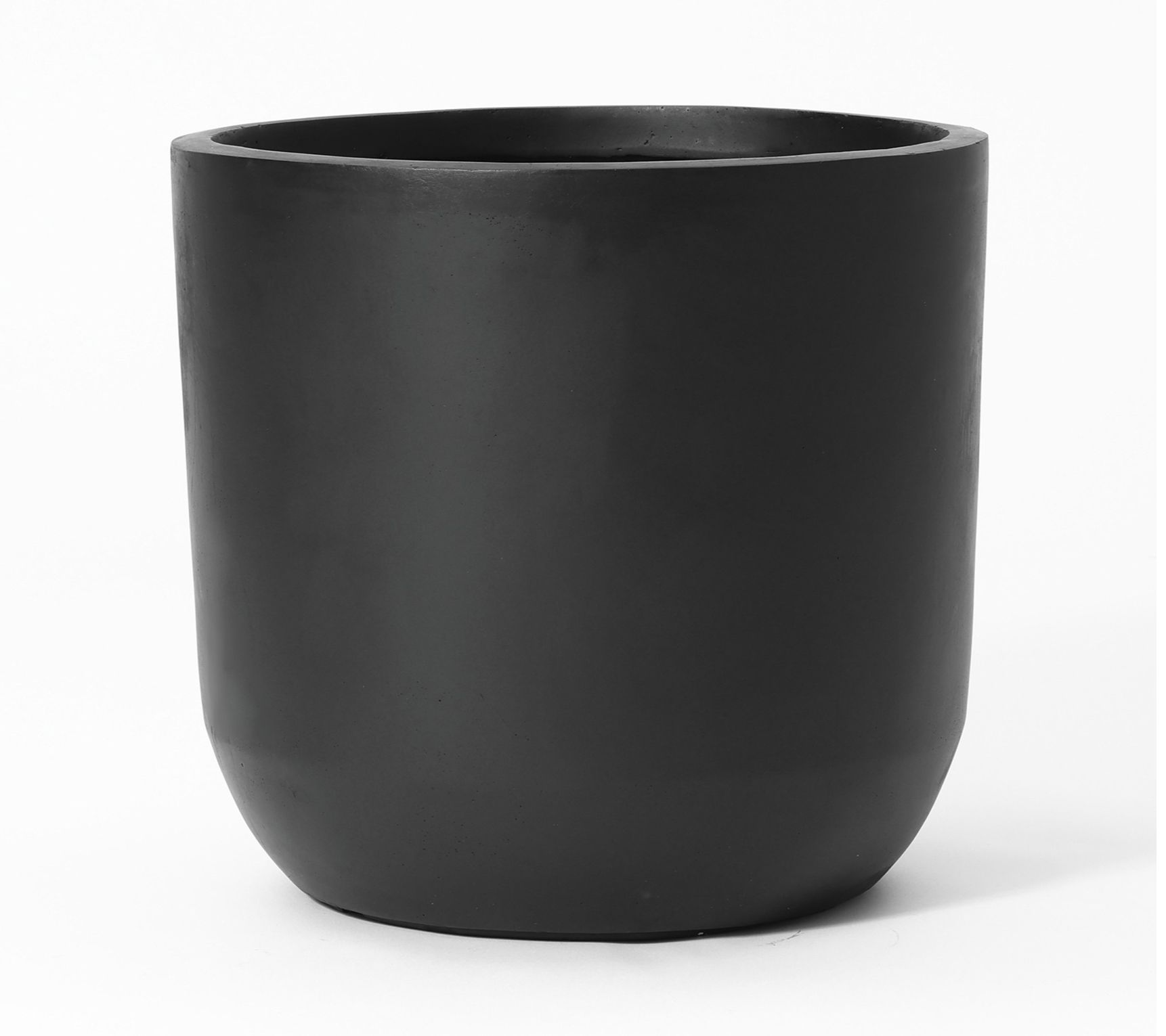 LuxenHome 14.6" Round Smooth Finish MgO Planter