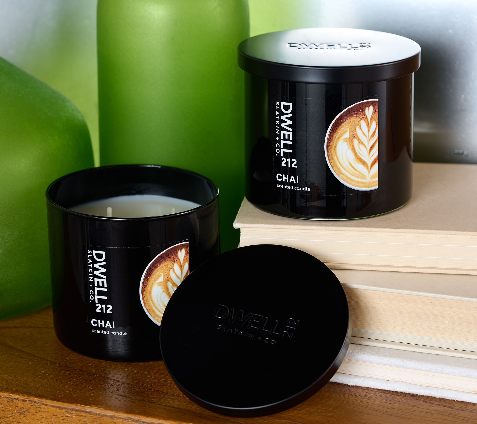 "As Is"DWELL212 Slatkin + Co. Set of (2) 14.5oz Candles