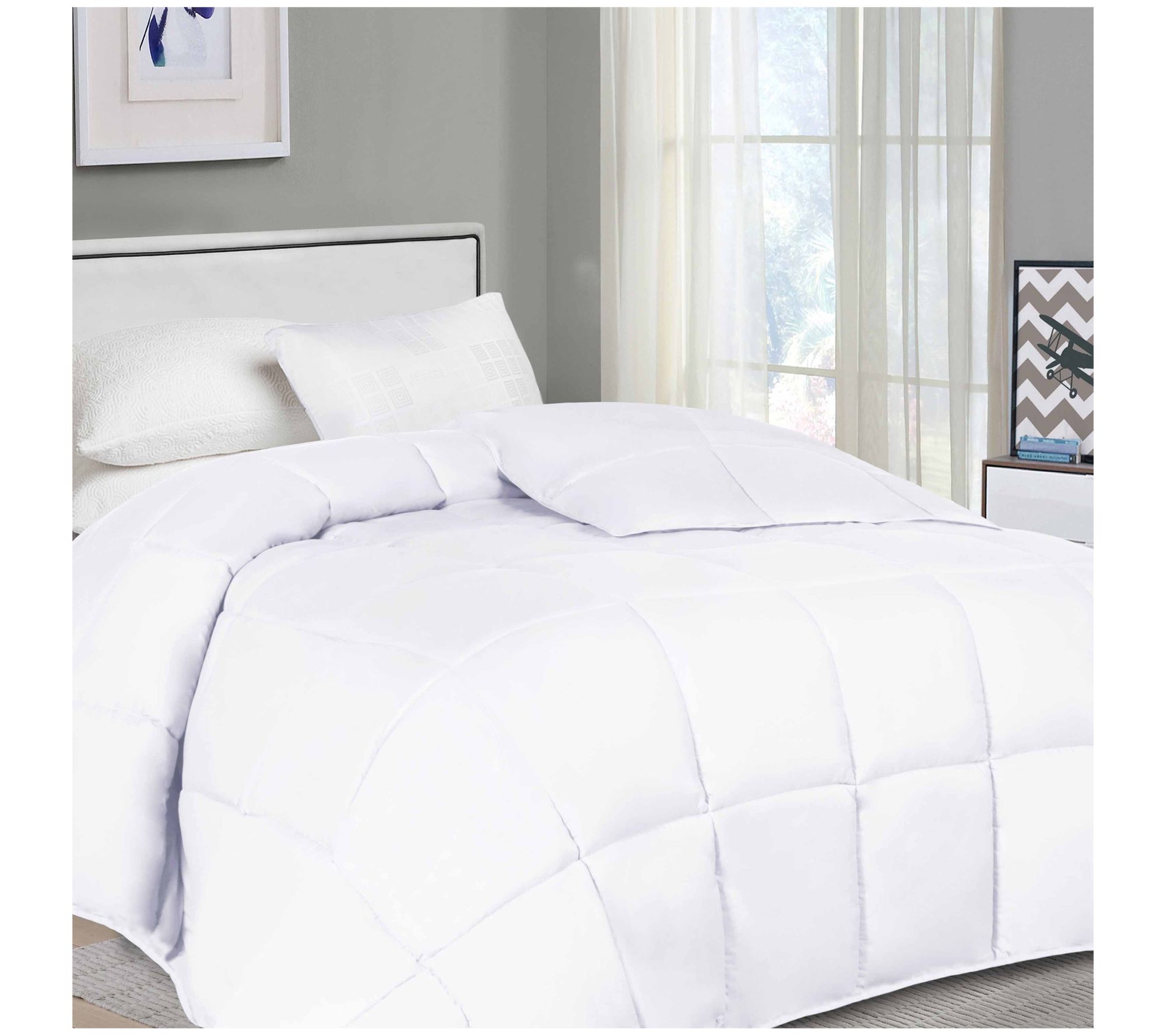 Superior Reversible Down Alternative C omforterKing