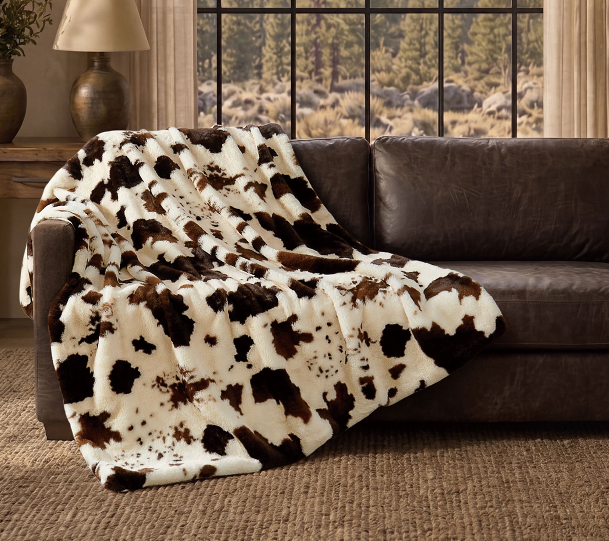 Frye Heritage Cow Faux Fur 50x70 Throw