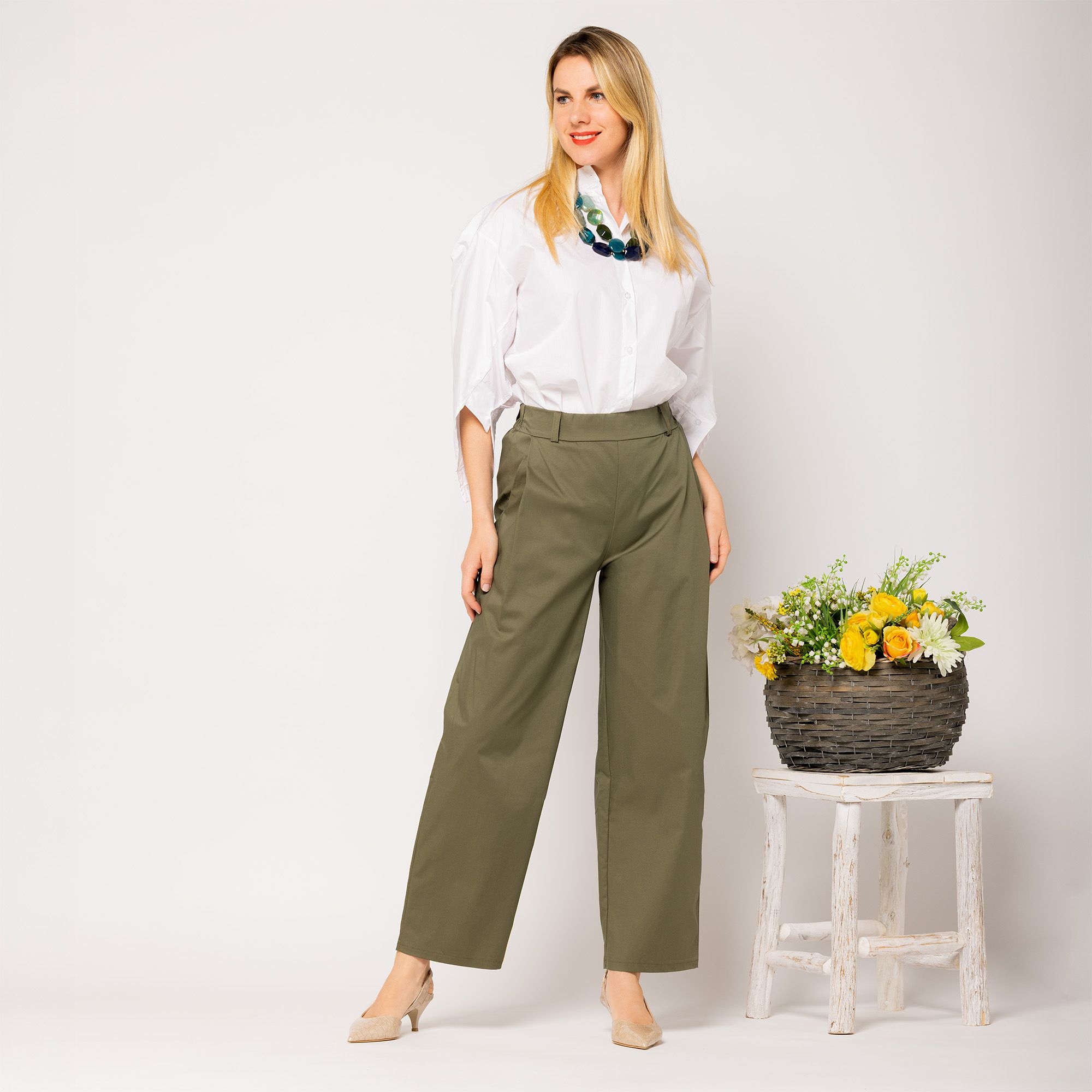 Lucrezia Sciortino
Pantaloni balloon
con elastico anche
Petite