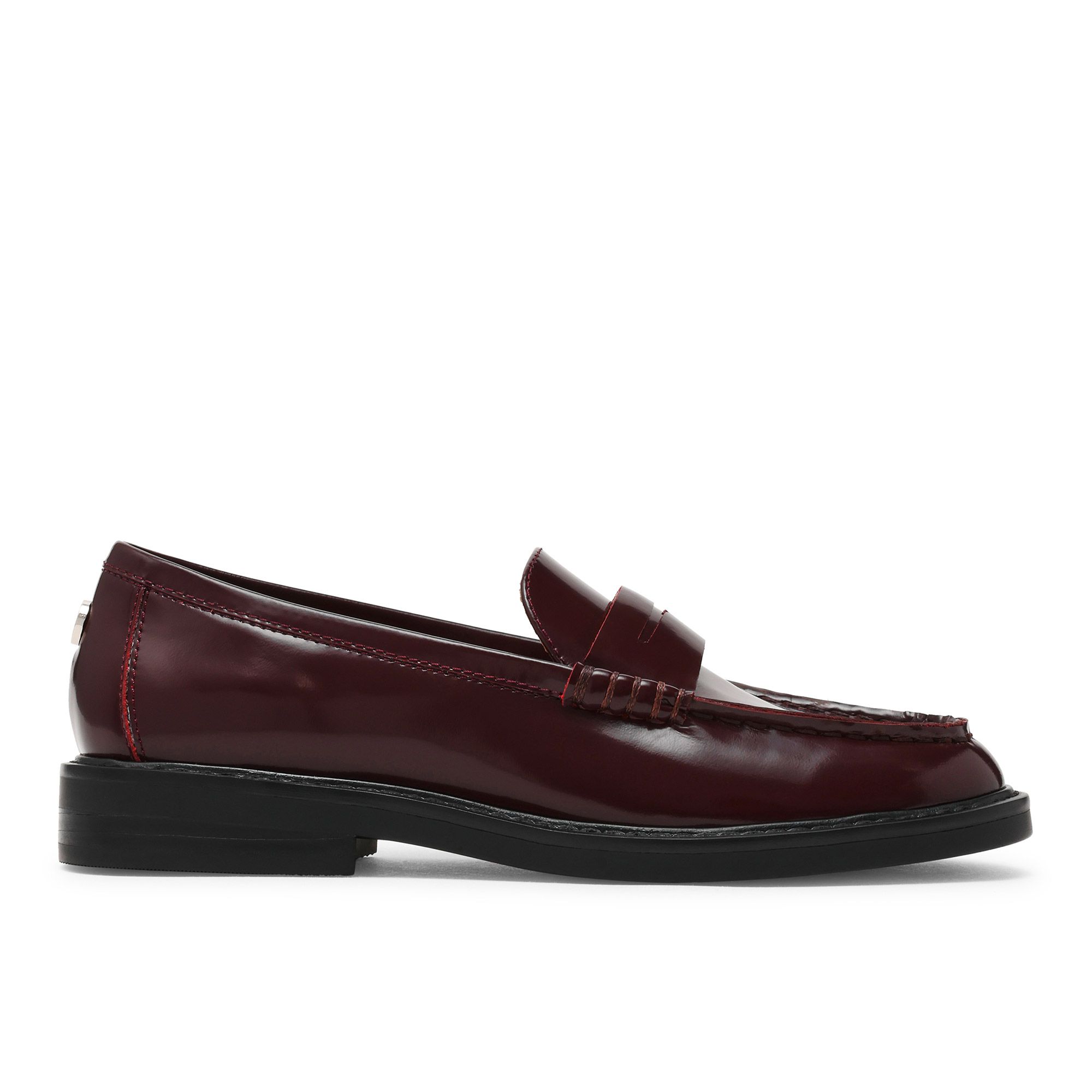Steve Madden
Mocassini in pelle
con fascetta
e tacco 2,5cm