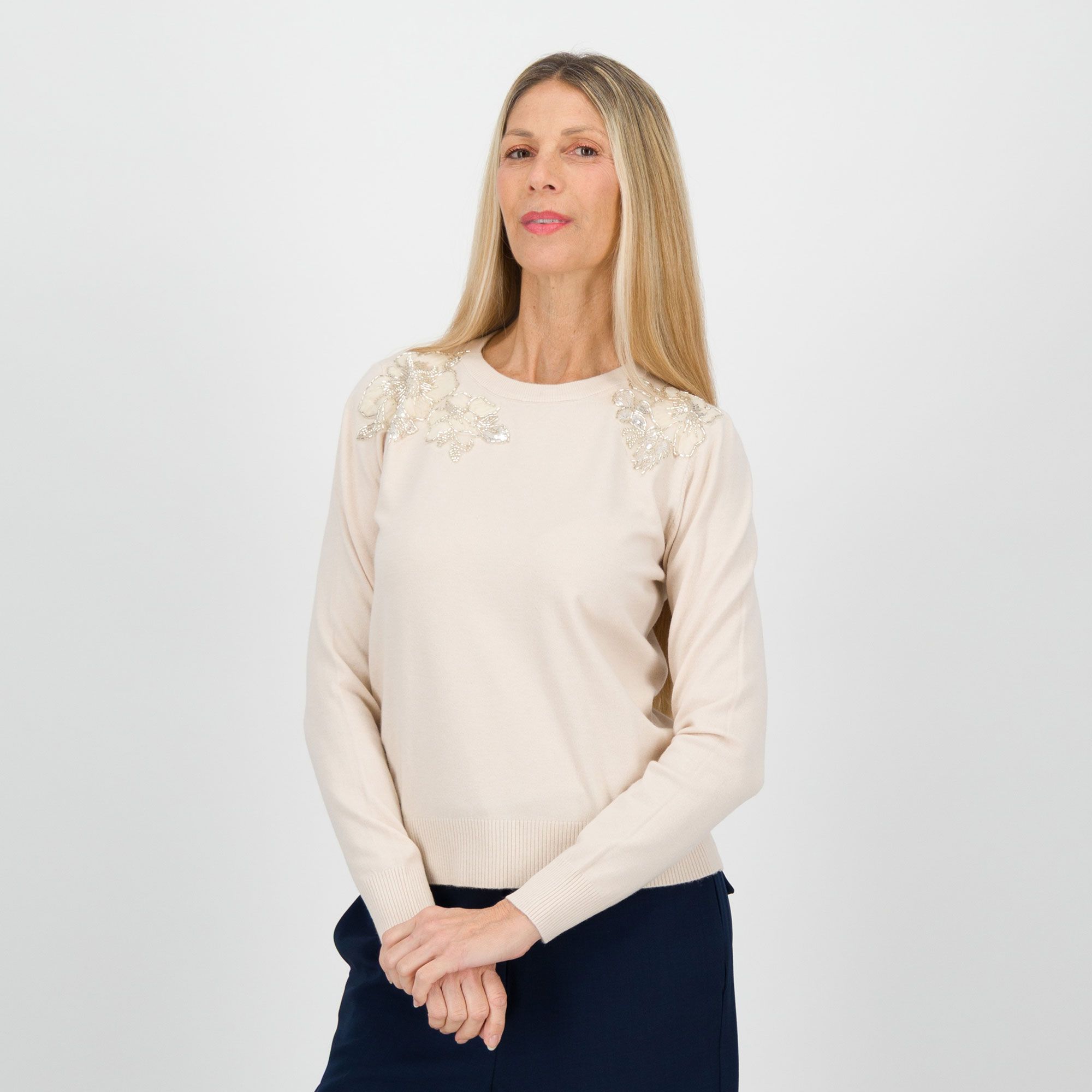Risskio
Maglia a maniche
lunghe con dettagli
in tulle