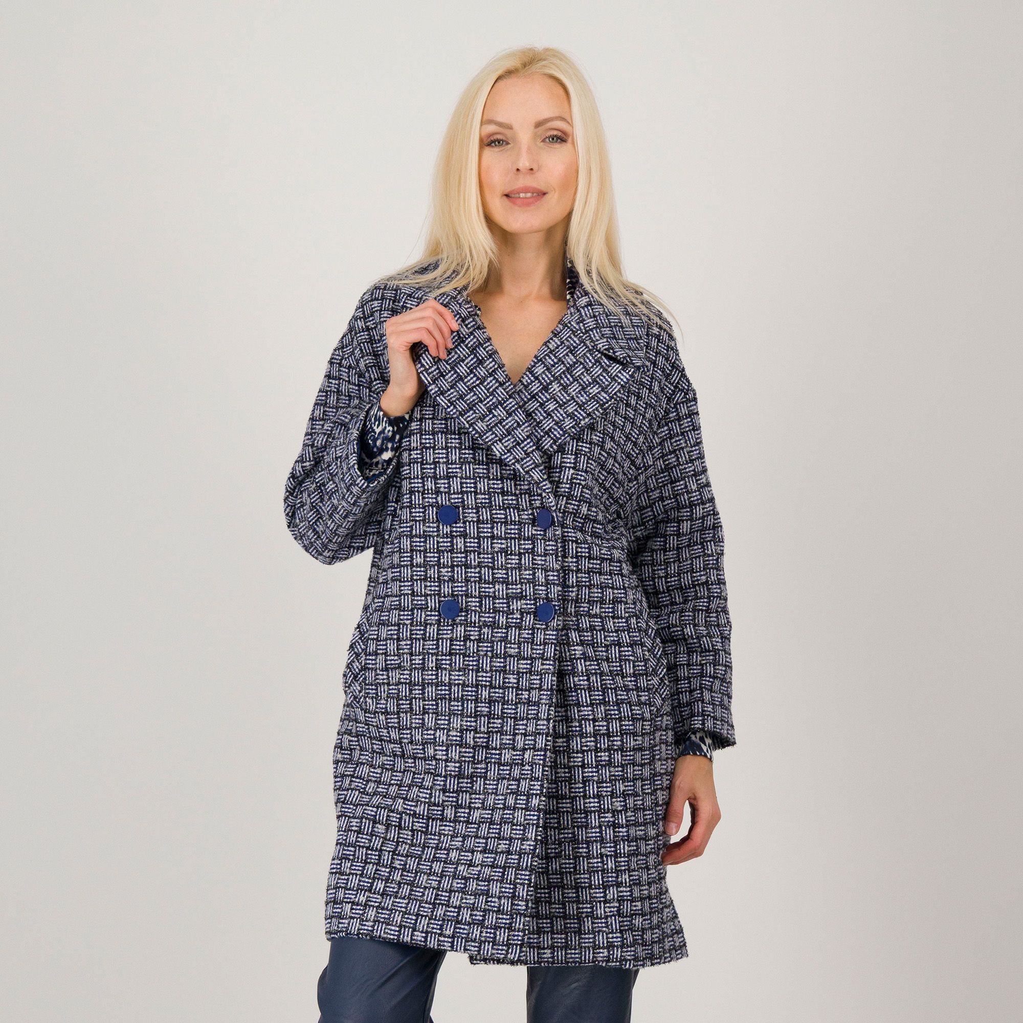 Officina della Moda
Cappotto doppiopetto
in tweed con lamé