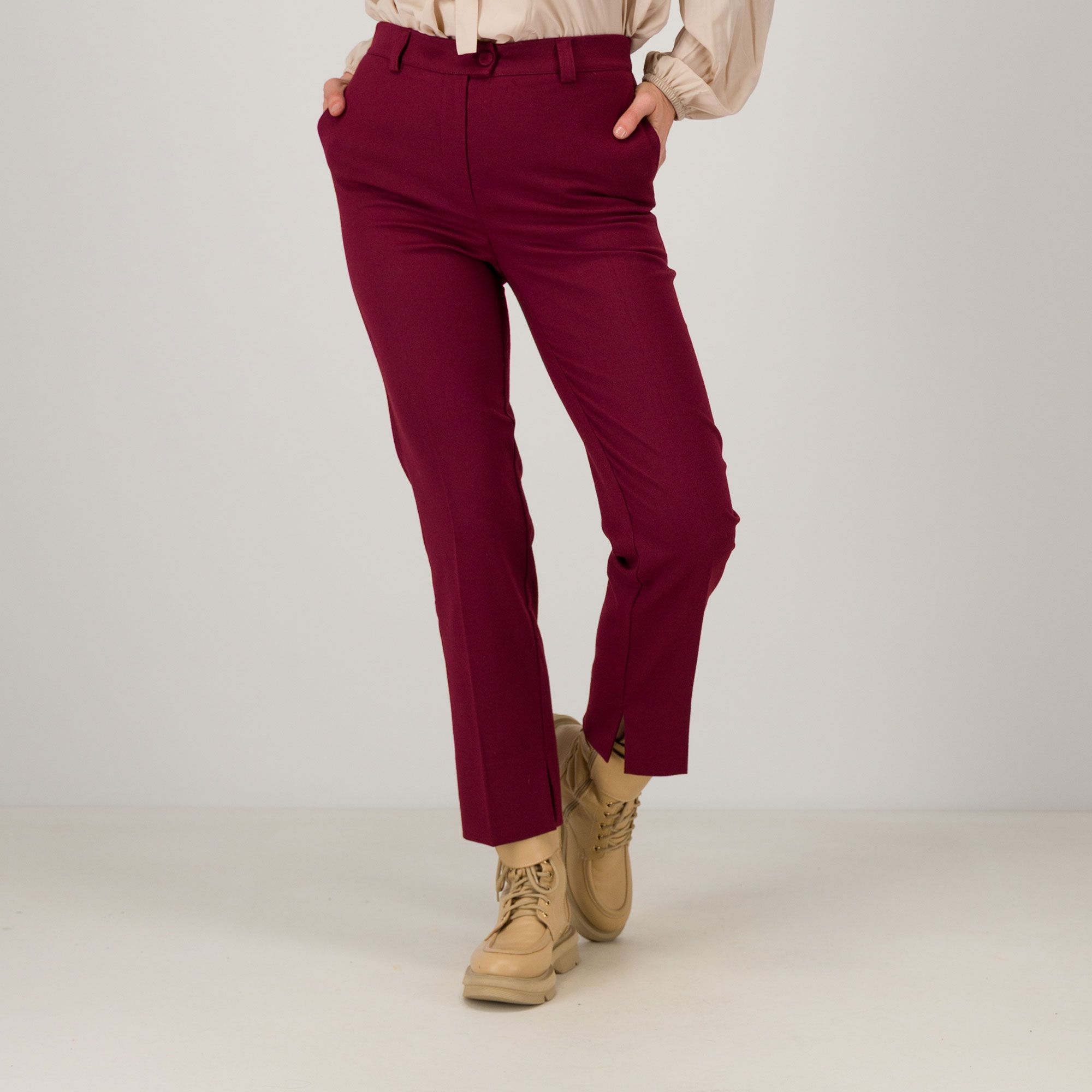 Caterina Lancini
Pantaloni in twill
con viscosa mano
velluto anche Petite