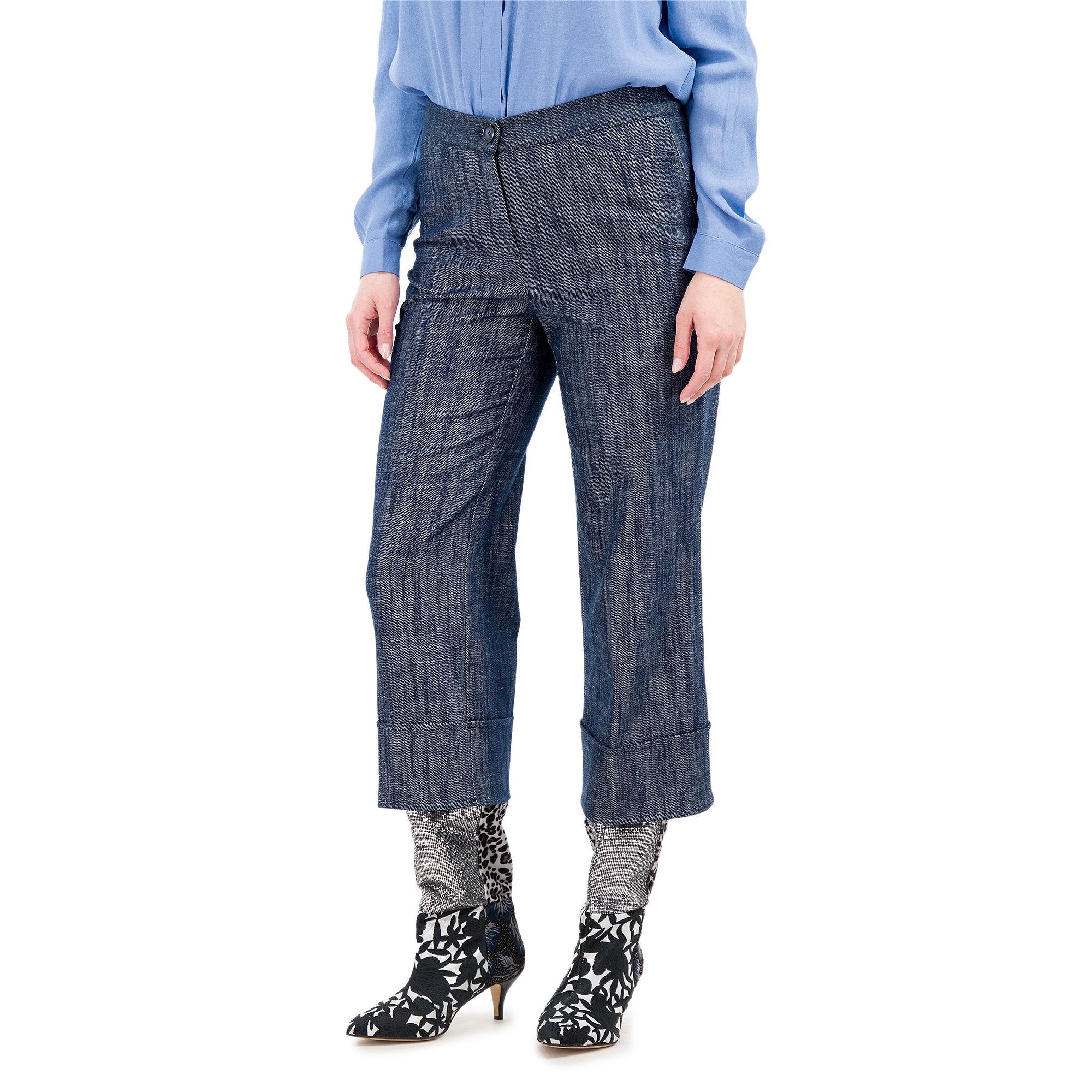 EXTESA
Jeans cropped
Tasche carrettera
Balza al fondo
Made in Italy