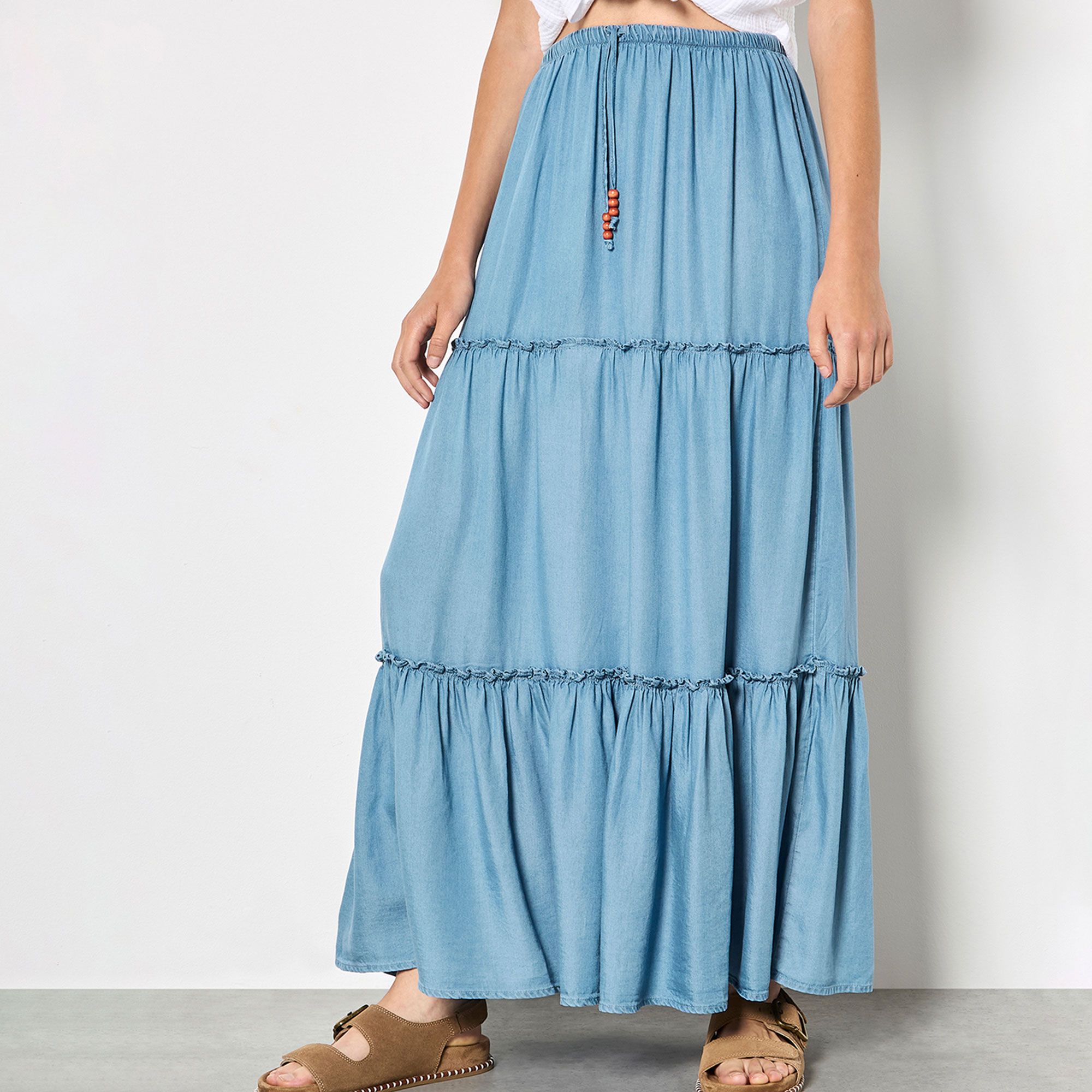 Apricot
Gonna lunga
a balze in jeans