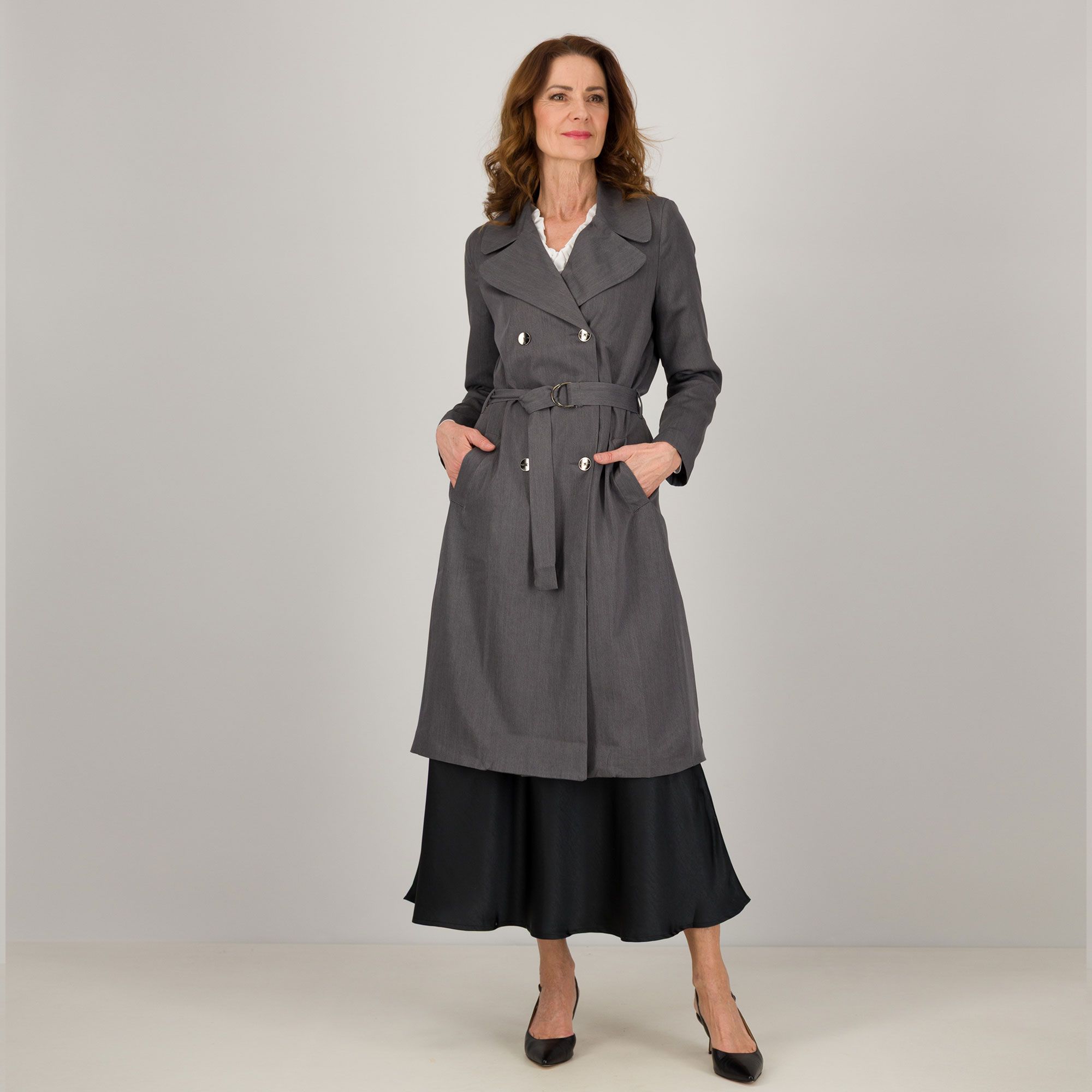 Officina della Moda
Trench doppiopetto
con cintura