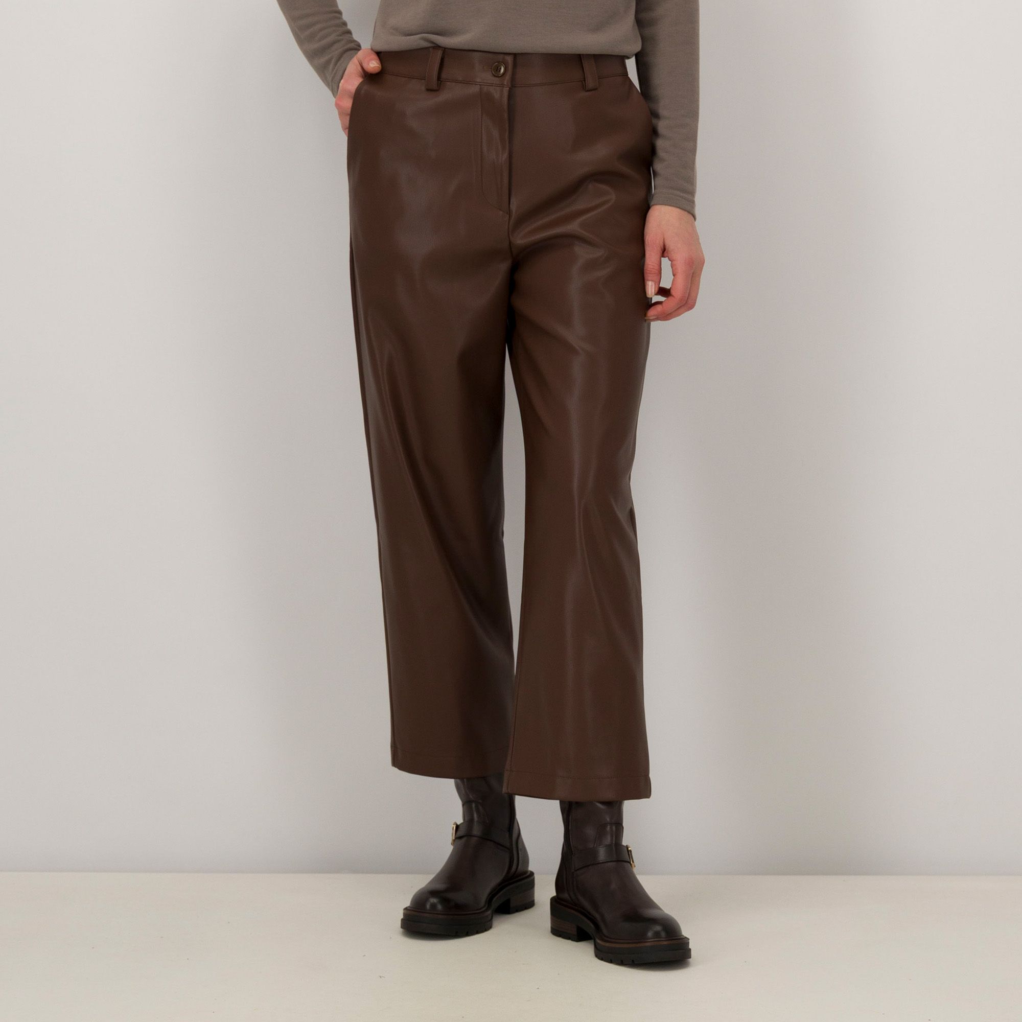 Caterina Lancini
Pantaloni cropped
in tessuto spalmato
con elastico