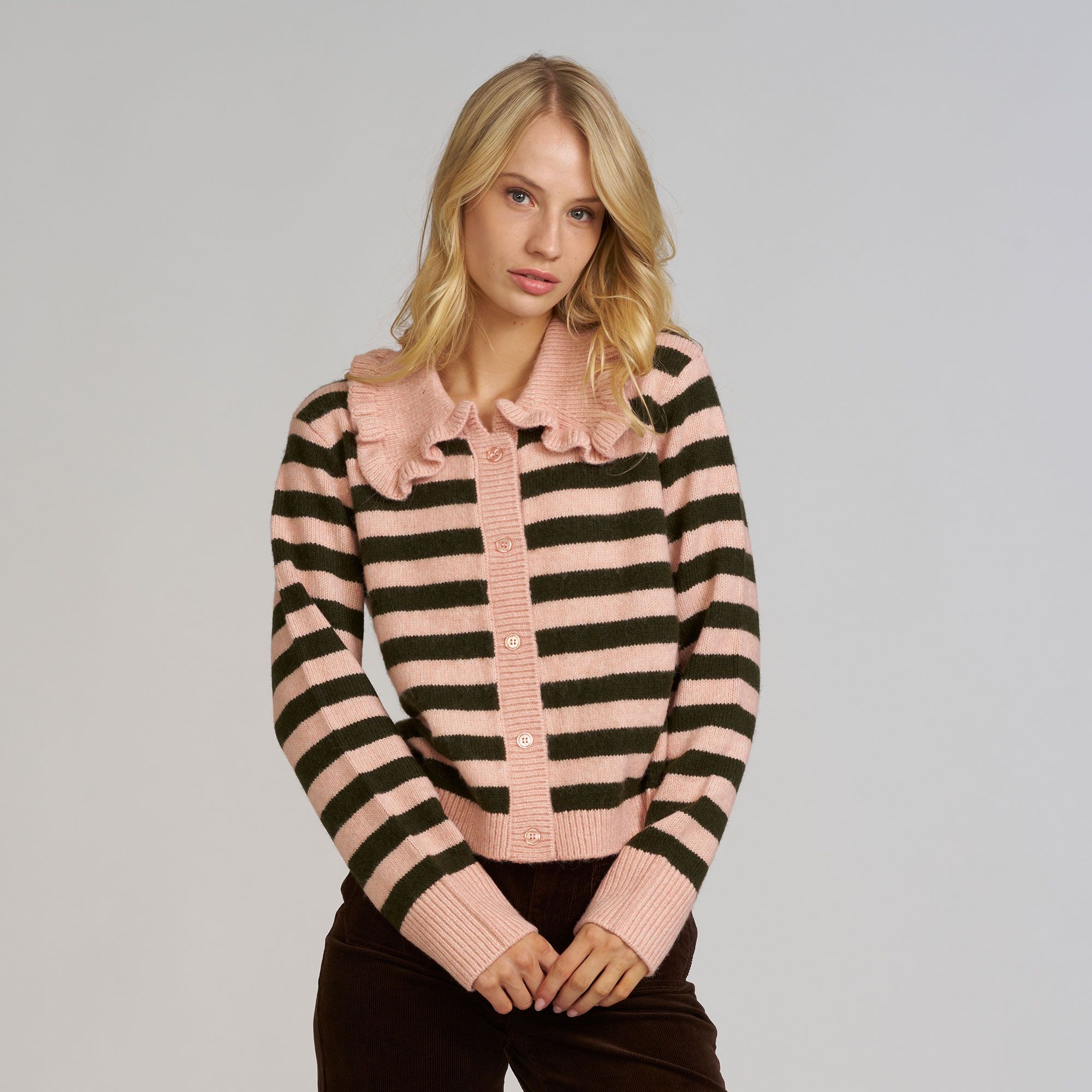 ELLE
Cardigan in maglia
a righe con lana