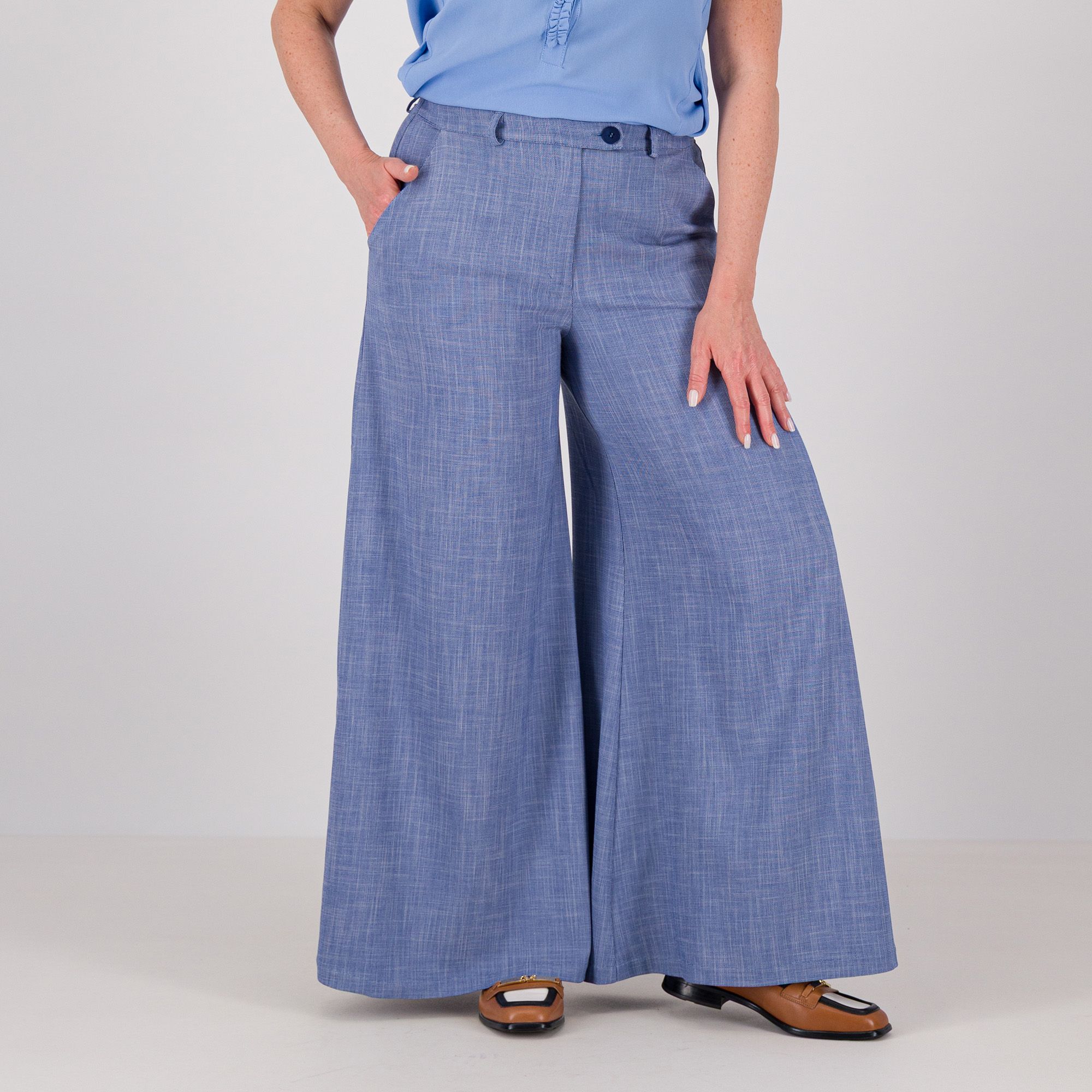 M’ama
Pantaloni palazzo
con elastico
in vita