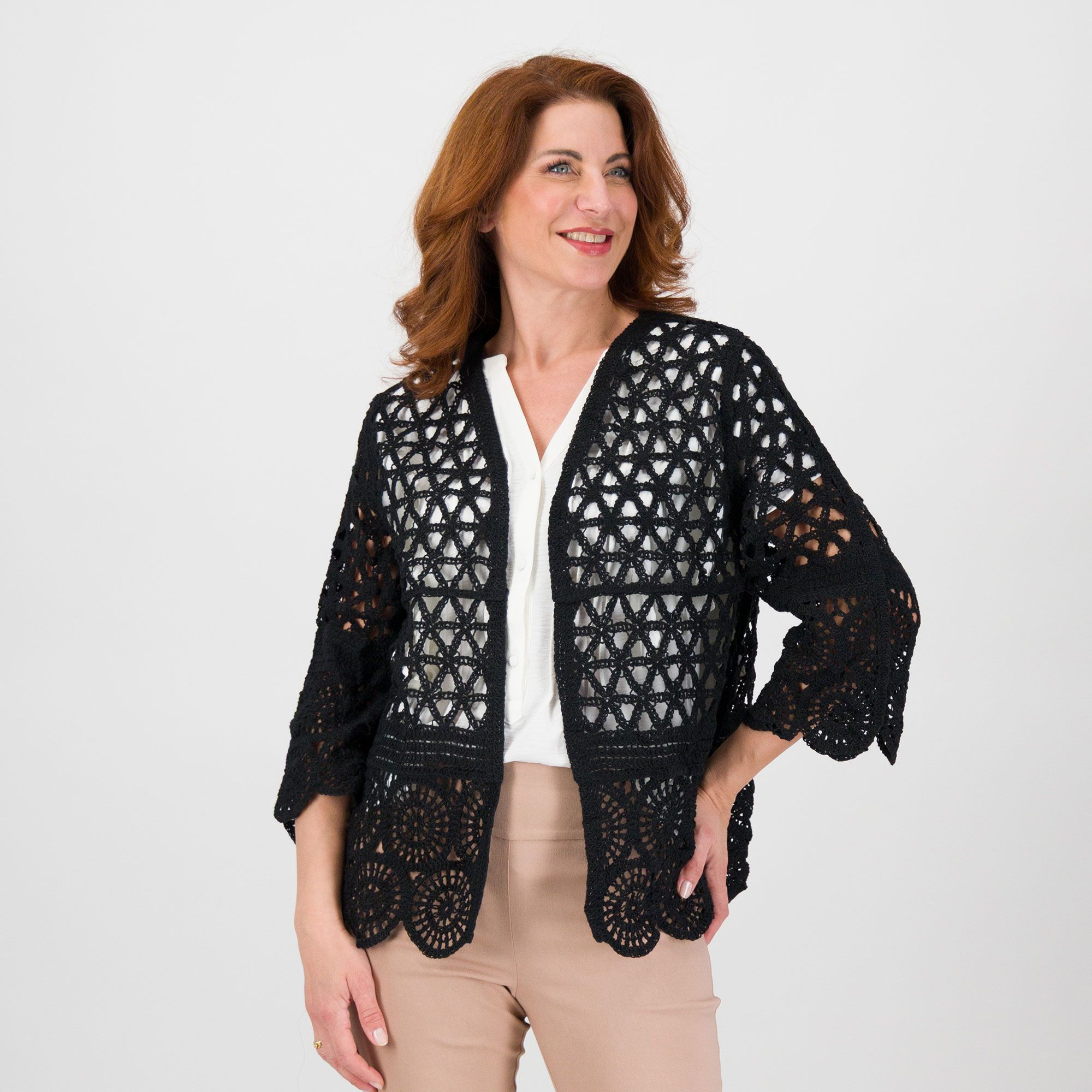 Nina Leonard Cardigan in pizzo crochet con maniche a 3/4 e scollo a V