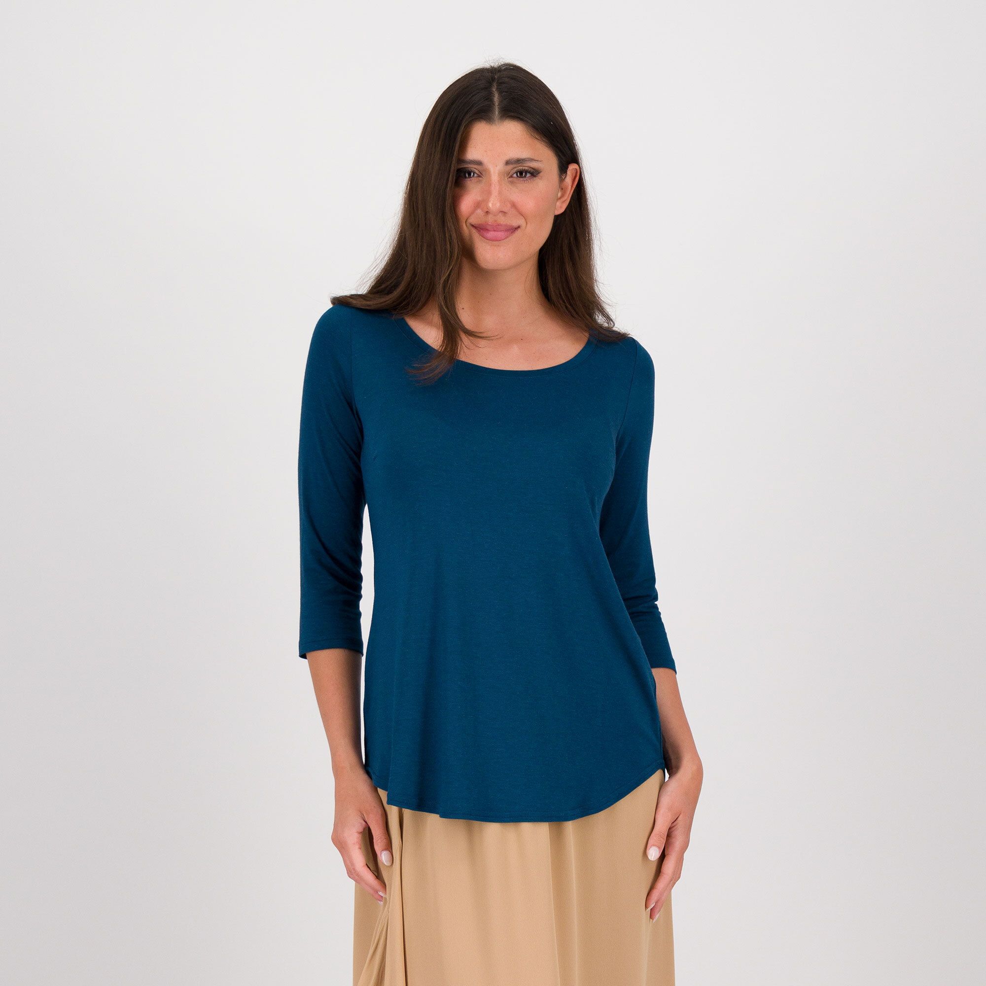 Image of Caterina Lancini T-shirt con maniche 3/4 in jersey di viscosa e seta061