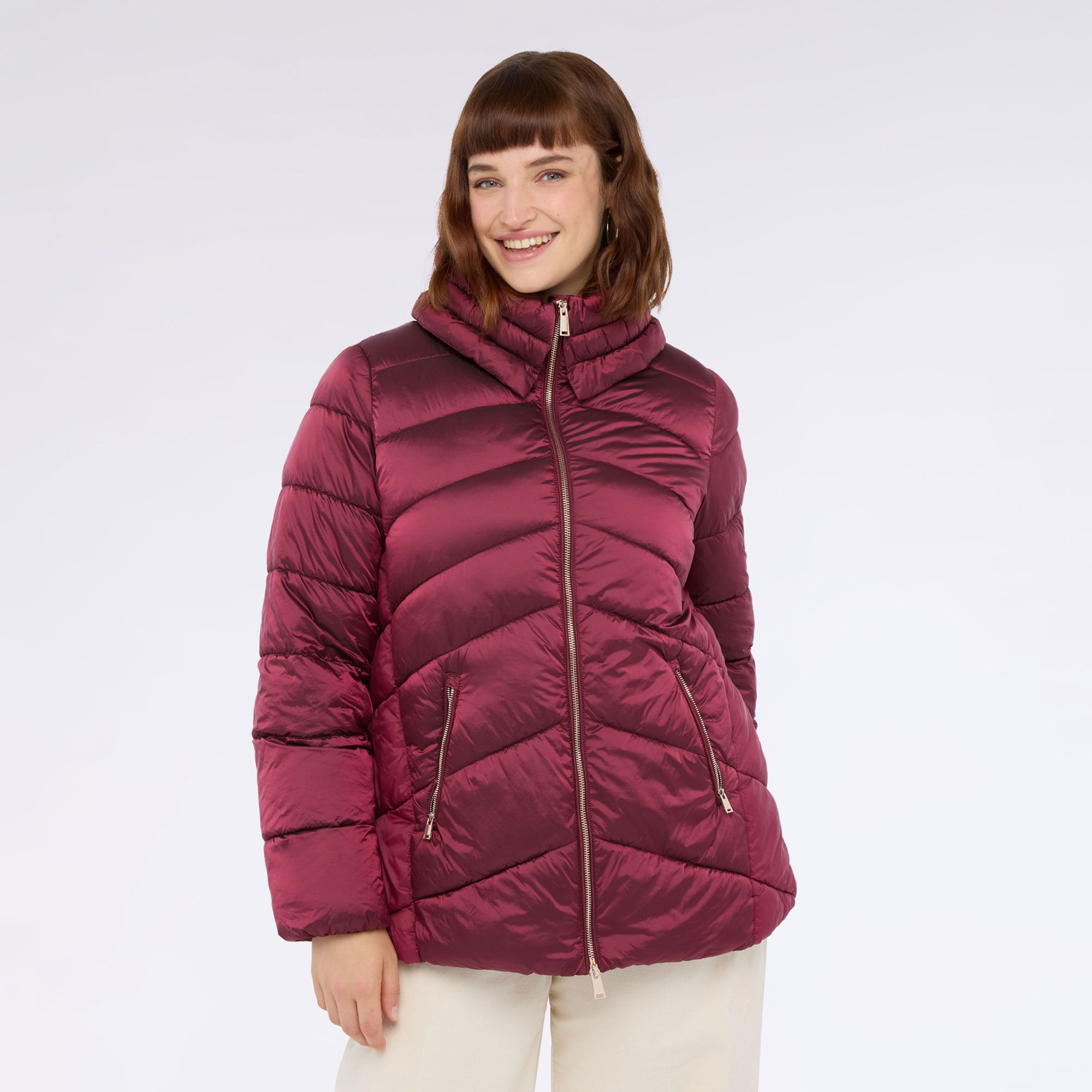 Fiorella Rubino
Piumino trapuntato
asimmetrico
con collo alto