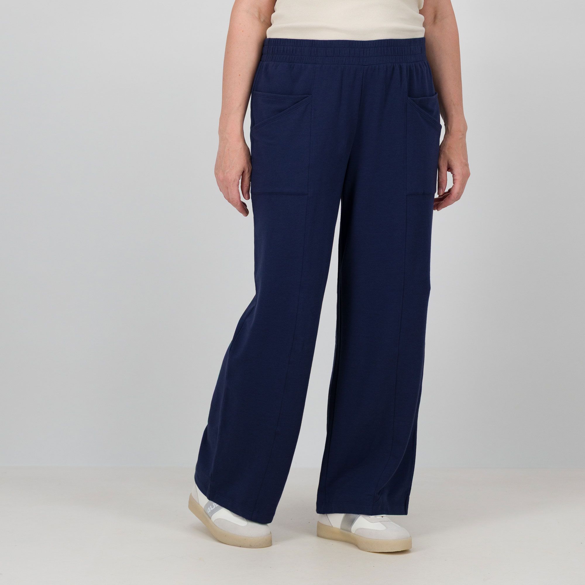 Modern Soul 
by AnyBody Pantaloni
a gamba dritta in
cotone con elastico