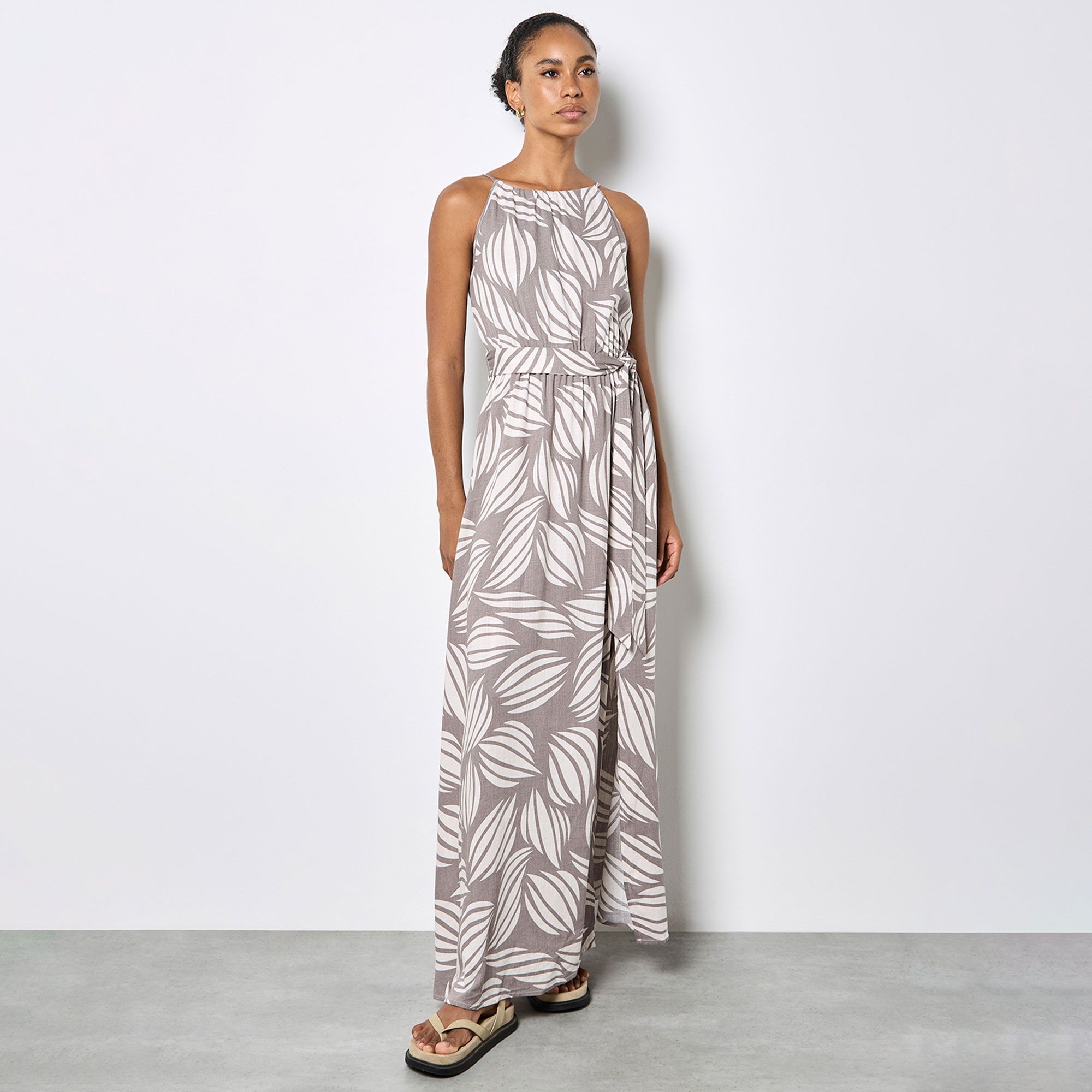 Apricot
Abito lungo
smanicato