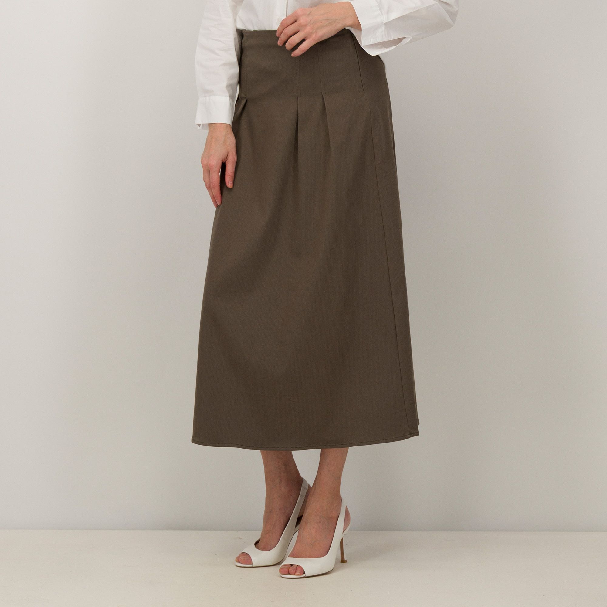 Lucrezia Sciortino
Gonna lunga
con pieghe