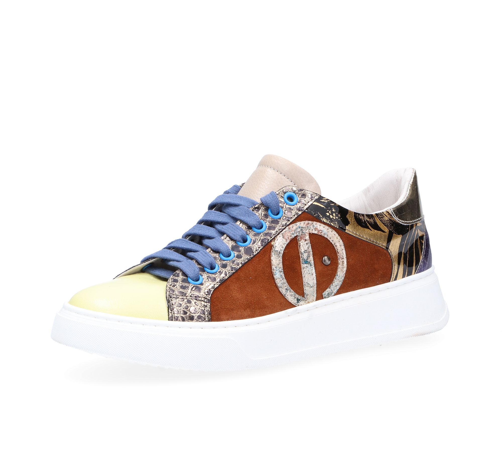 Image of Ebarrito Sneaker stringate in pelle patchwork con fondo light061