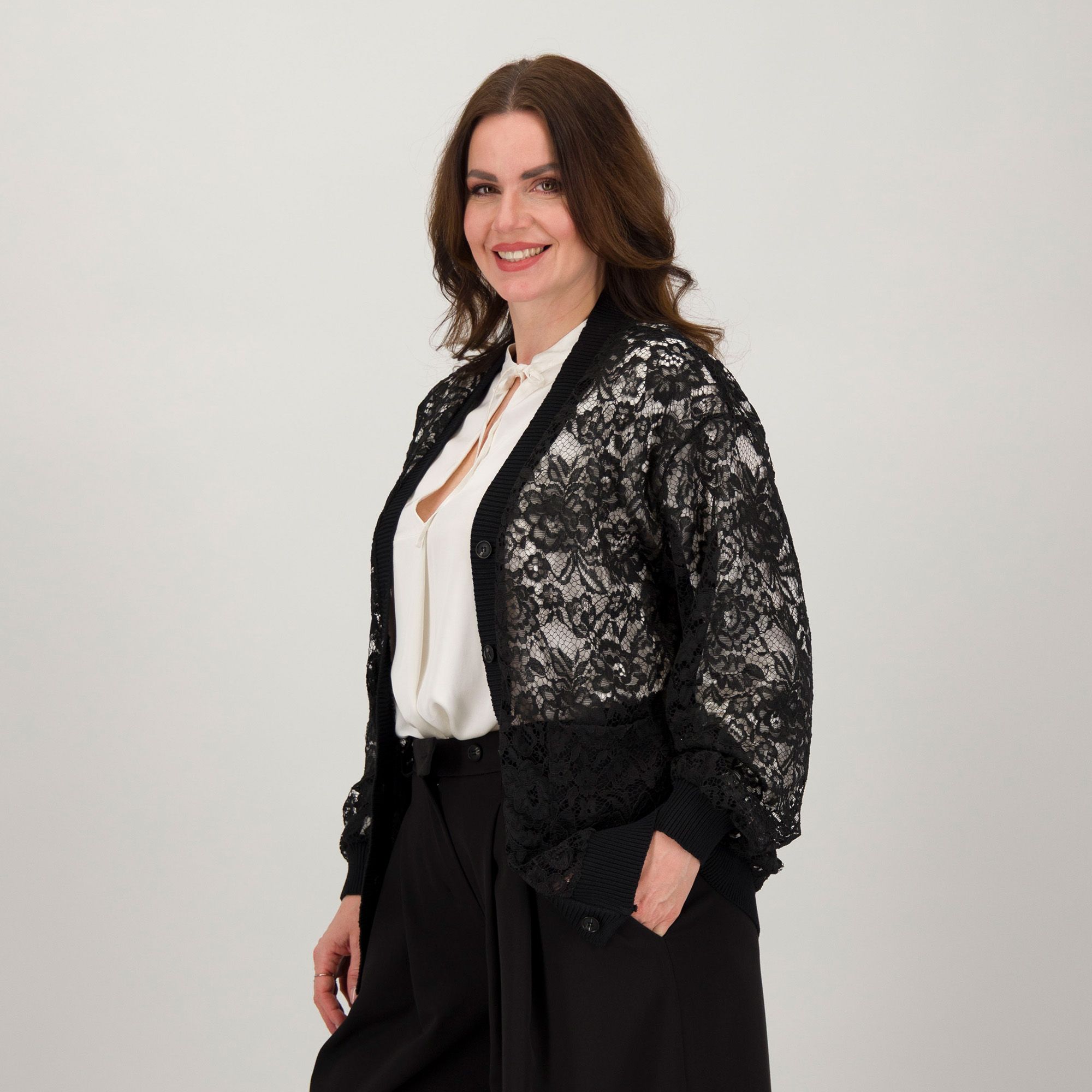 Mood Atelier Cardigan in pizzo con bordi in costina