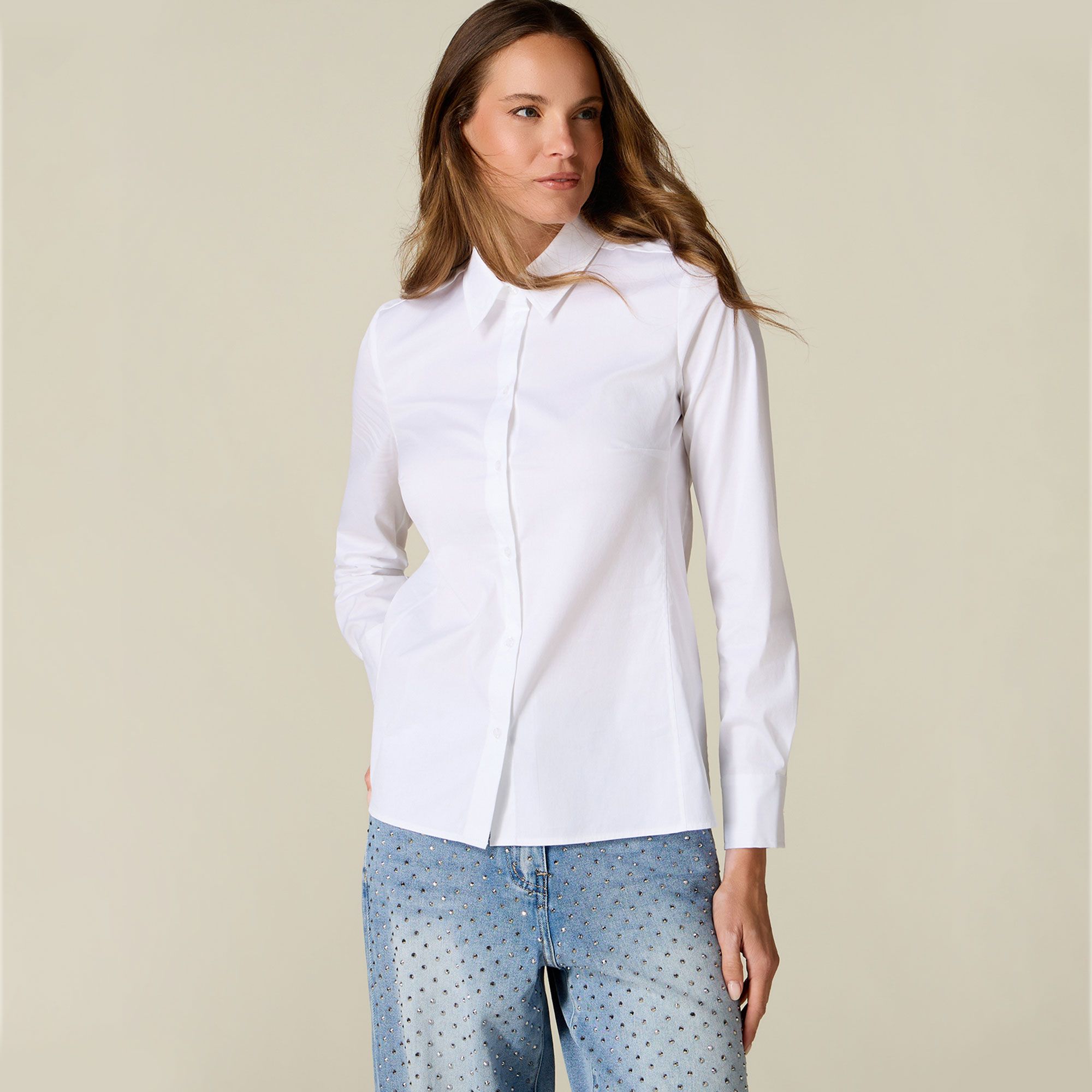 Oltre
Camicia maniche
lunghe in misto
cotone