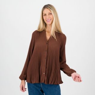 Nina Leonard
Camicia a maniche
lunghe con scollo
tondo