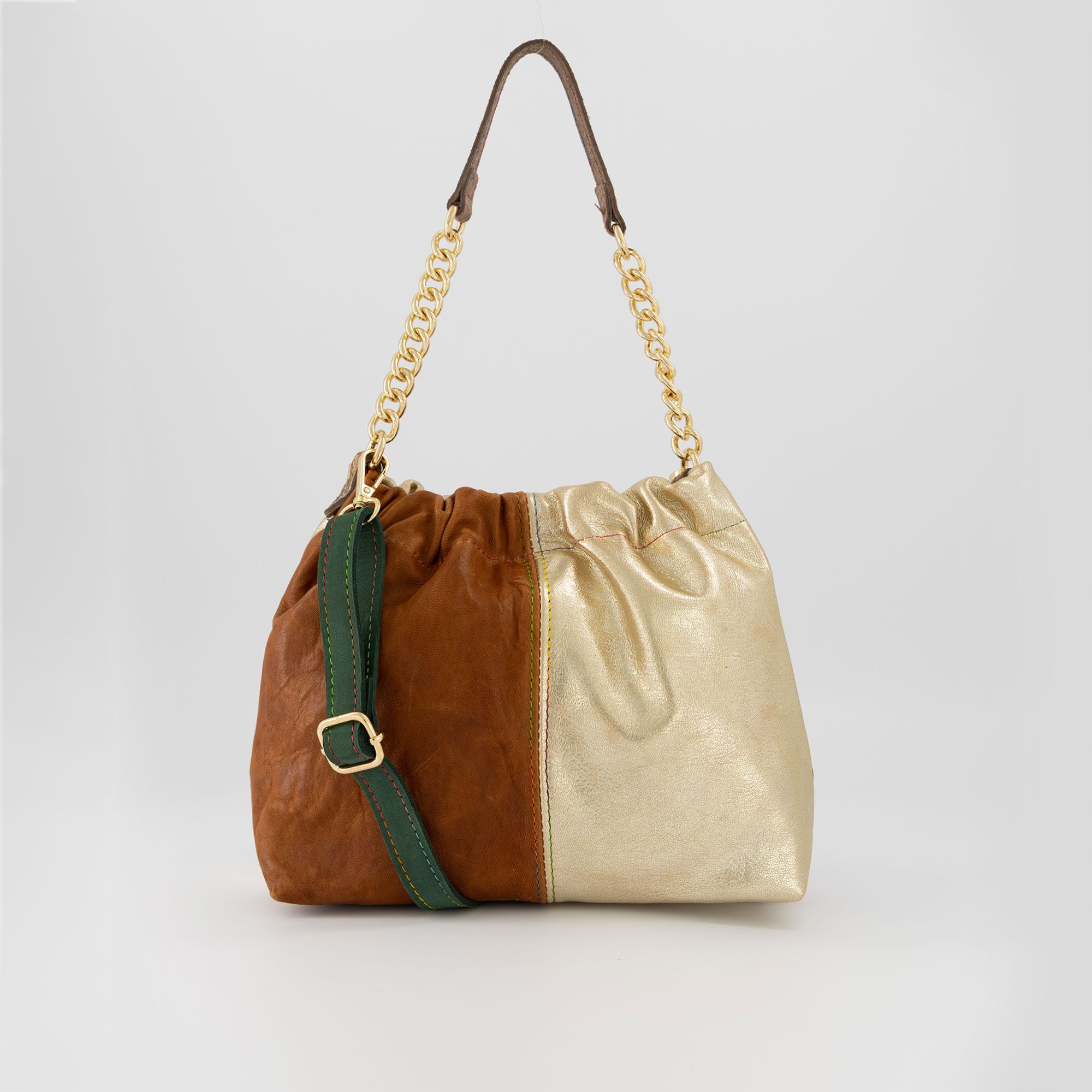 Ebarrito
Borsa a spalla
Magma in pelle
patchwork