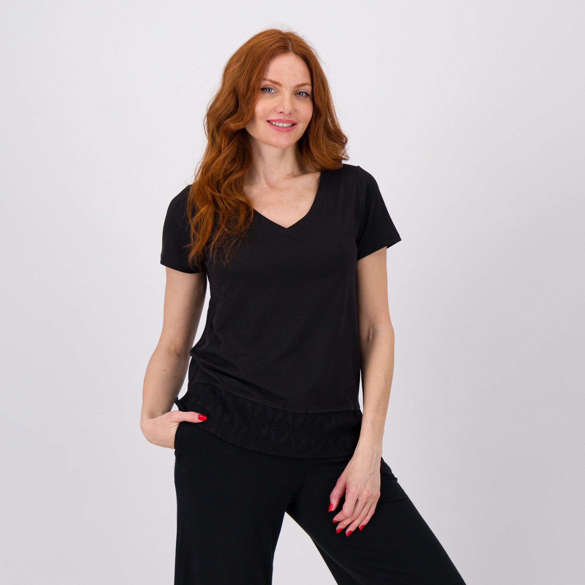 QVC Cuddl Duds T-shirt con manica corta e fascia ricamata in fondo