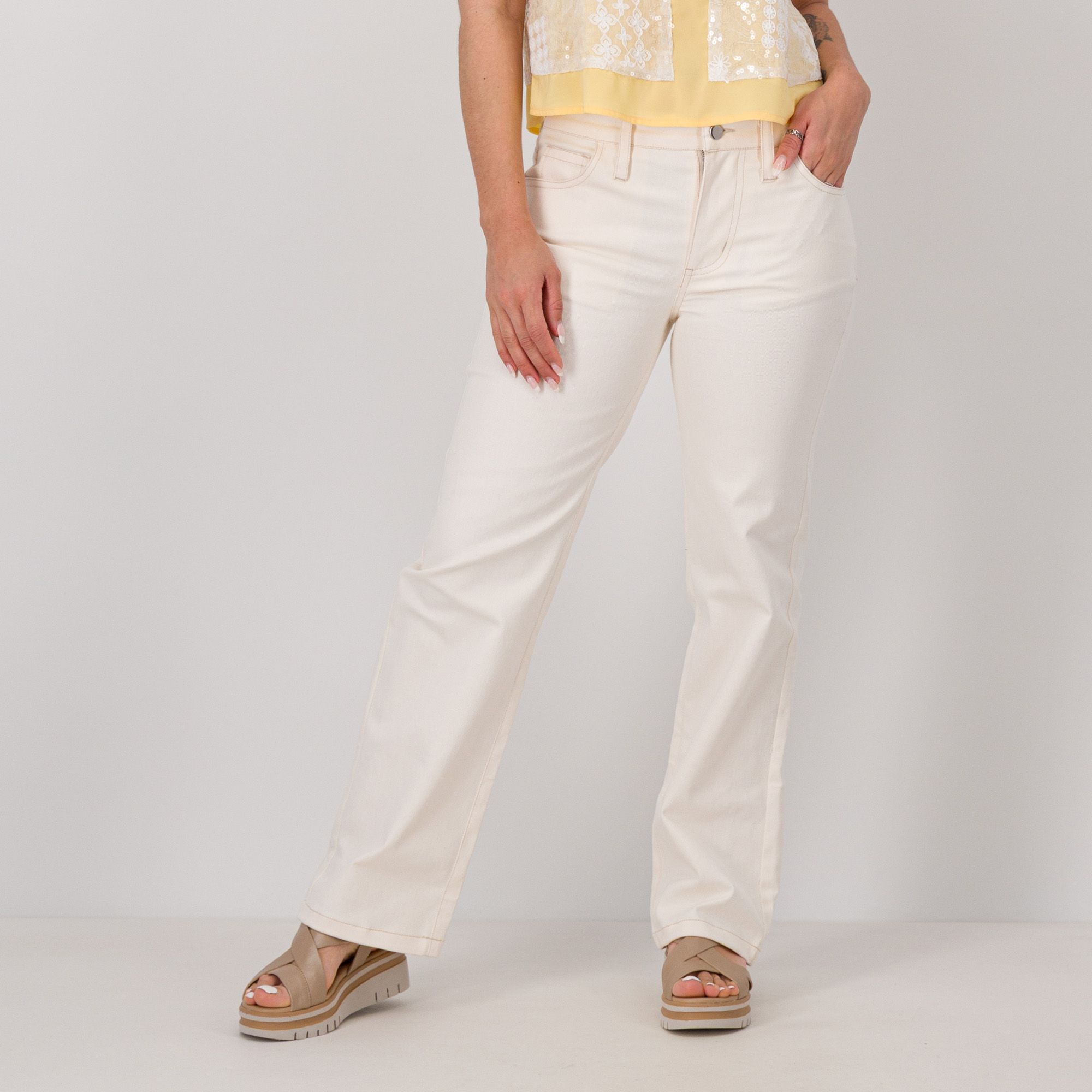 PARKER & ROWE
Jeans 5 tasche
elasticizzati
a gamba larga