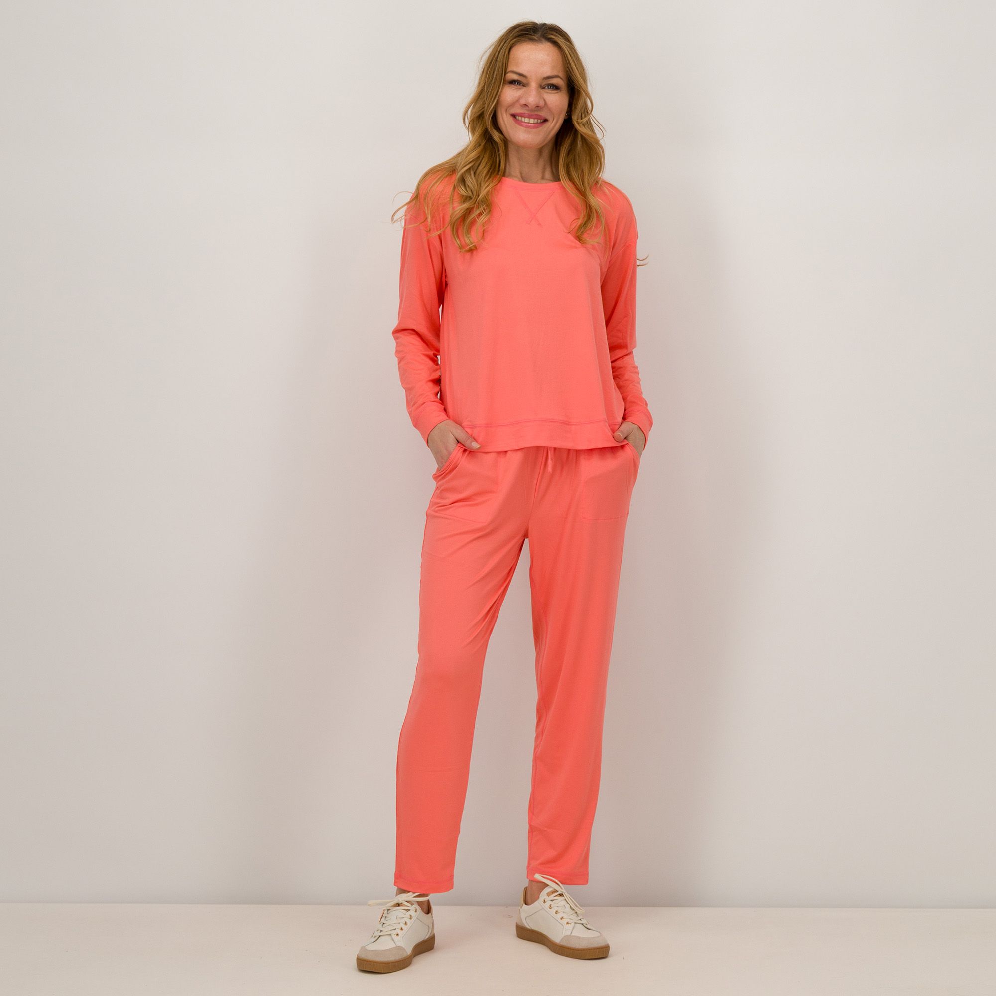 Modern Soul by
AnyBody Set due pezzzi:
maglietta e pantaloni