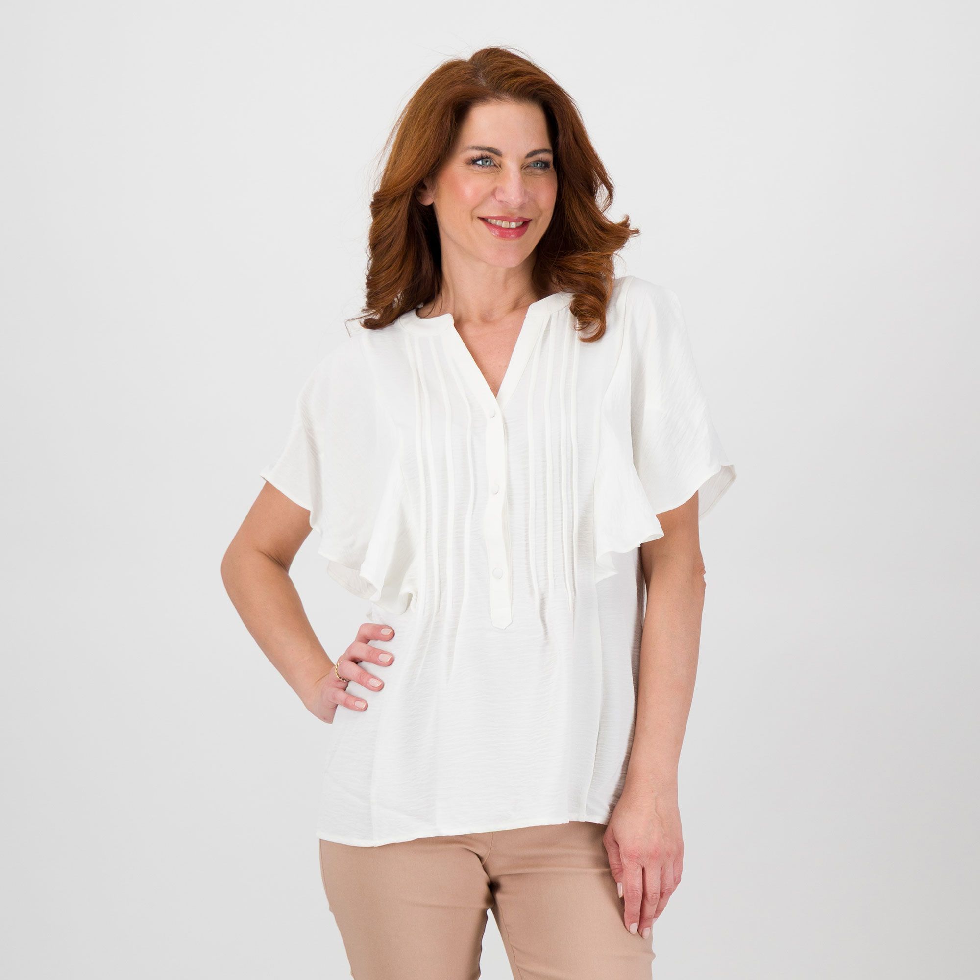 Nina Leonard
Blusa con
scollo tondo a
maniche corte
