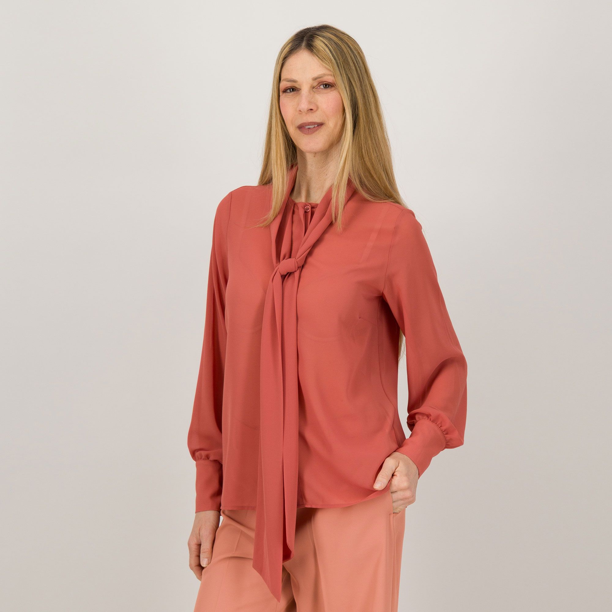 Caterina Lancini
Camicia in georgette
a maniche lunghe