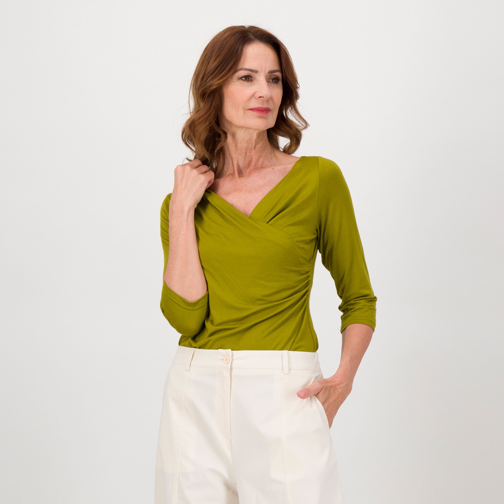 Caterina Lancini
Maglia in jersey
di viscosa scollo
a V