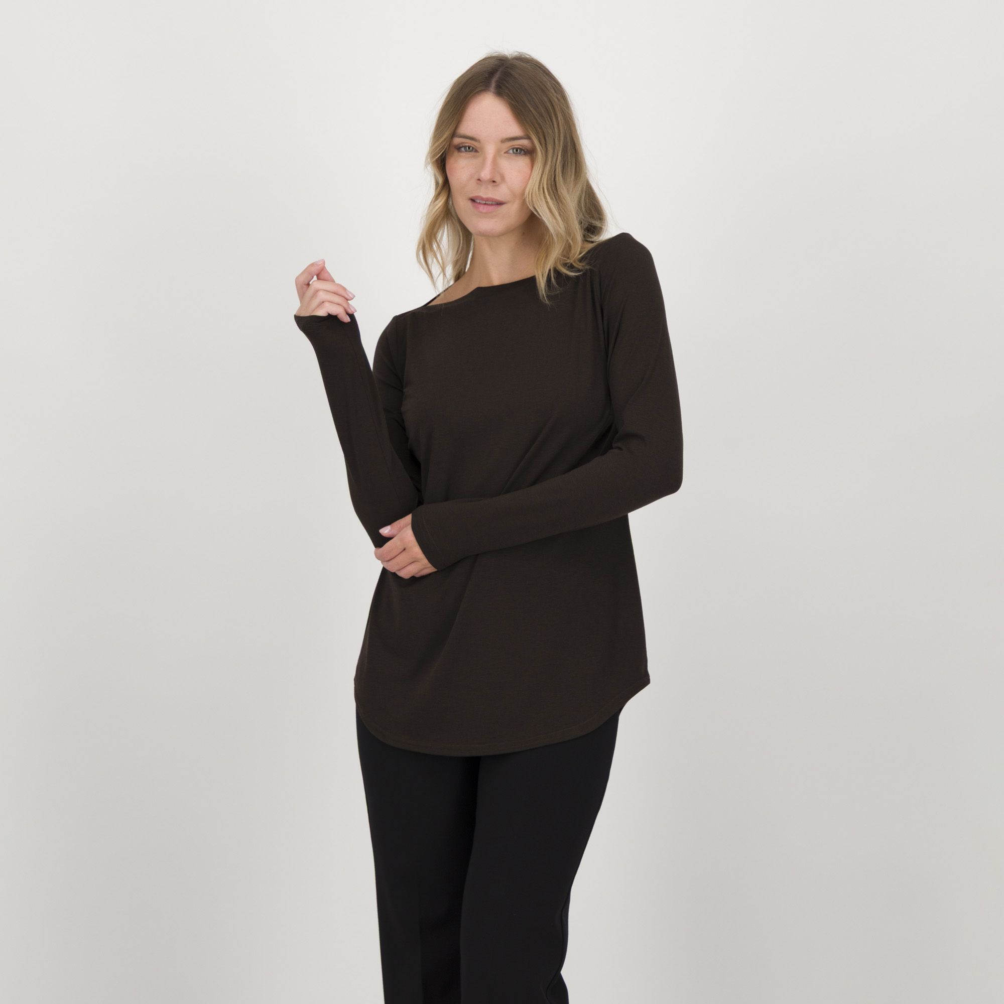 Caterina Lancini
Maglia in jersey
con lana
e scollo a barca