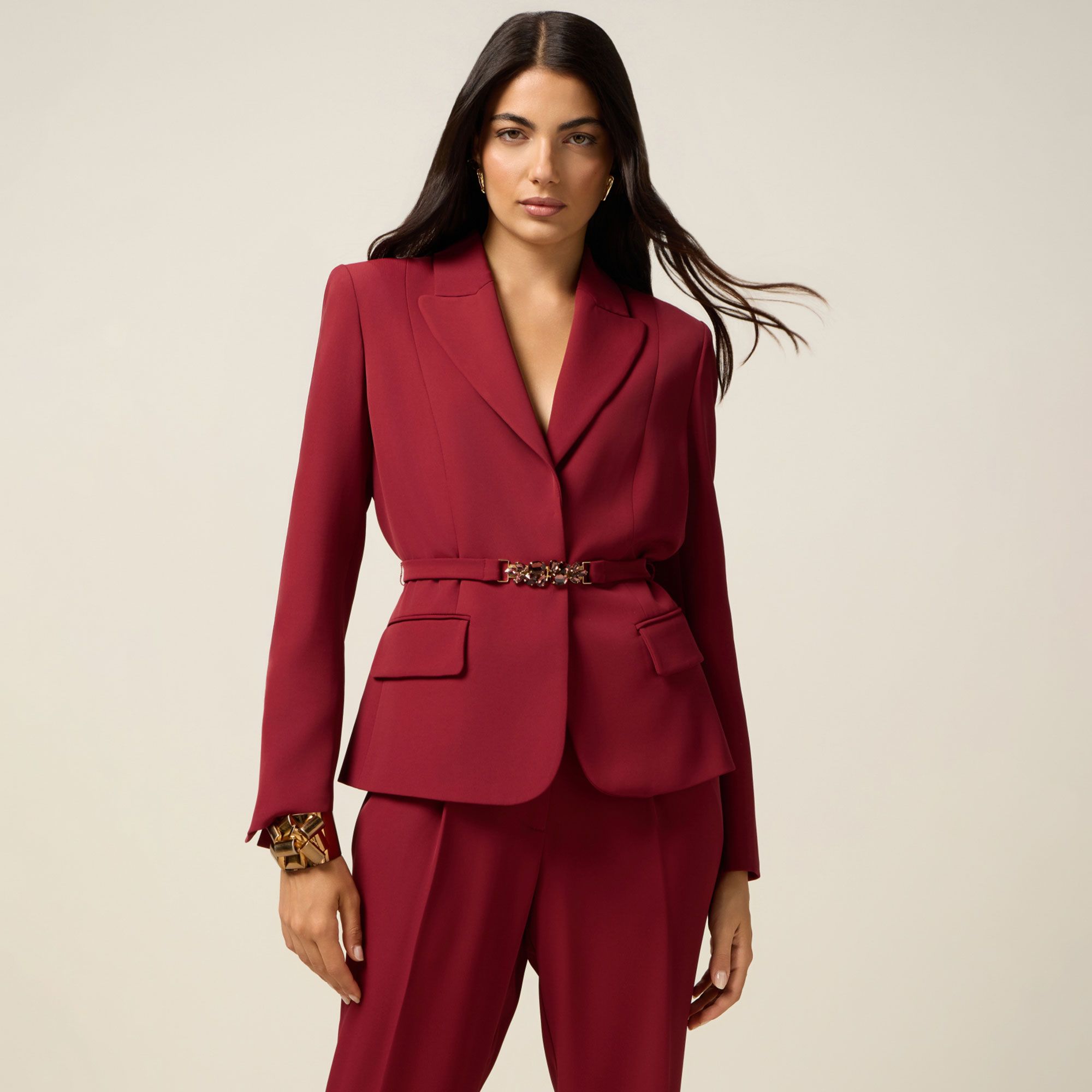 Oltre Giacca blazer con cintura gioiello