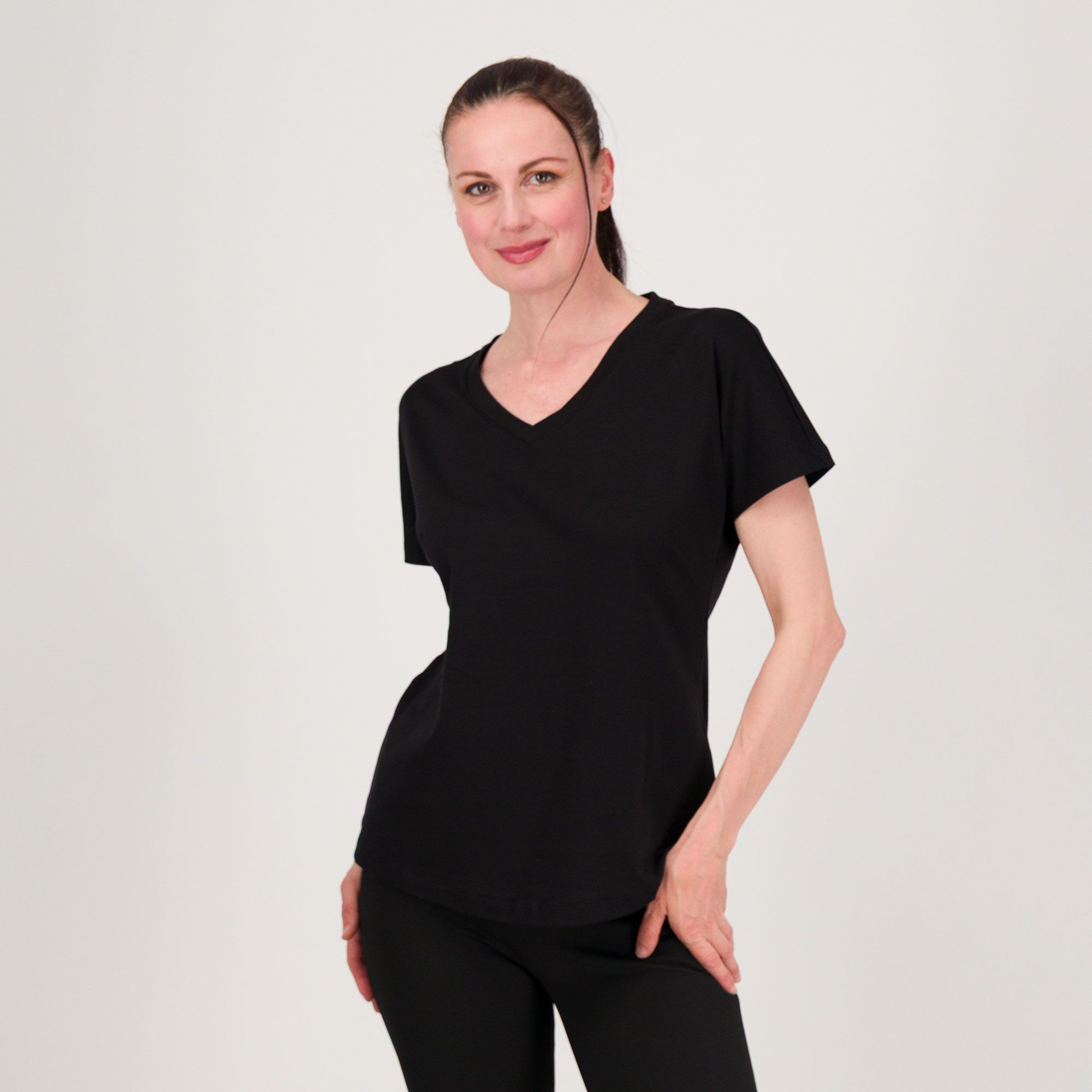 Isaac Mizrahi Live T-shirt maniche corte dolman con scollo a V e fondo stondato