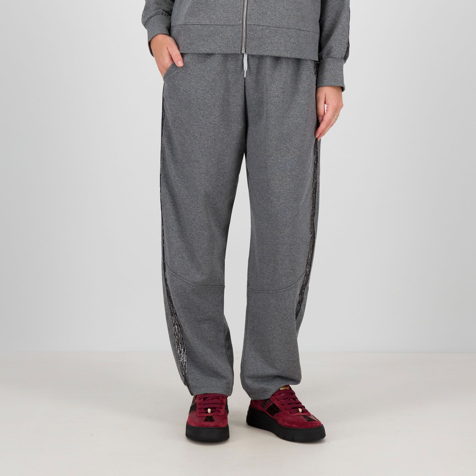 L'Una
Pantaloni jogger in
felpa con elastico