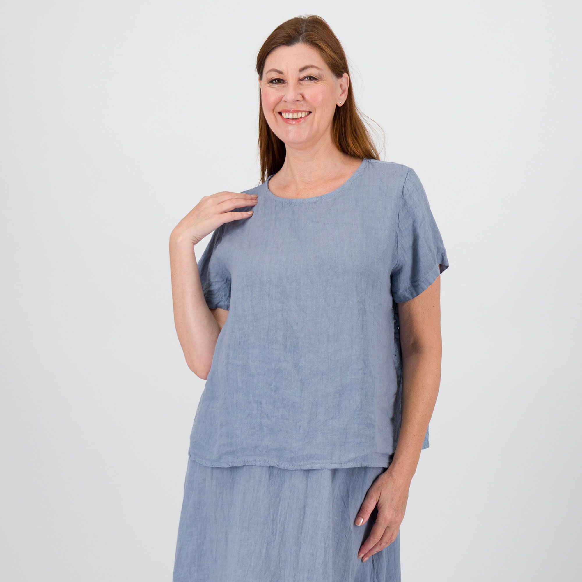 Carlotta Neri
Blusa a maniche
corte in lino
