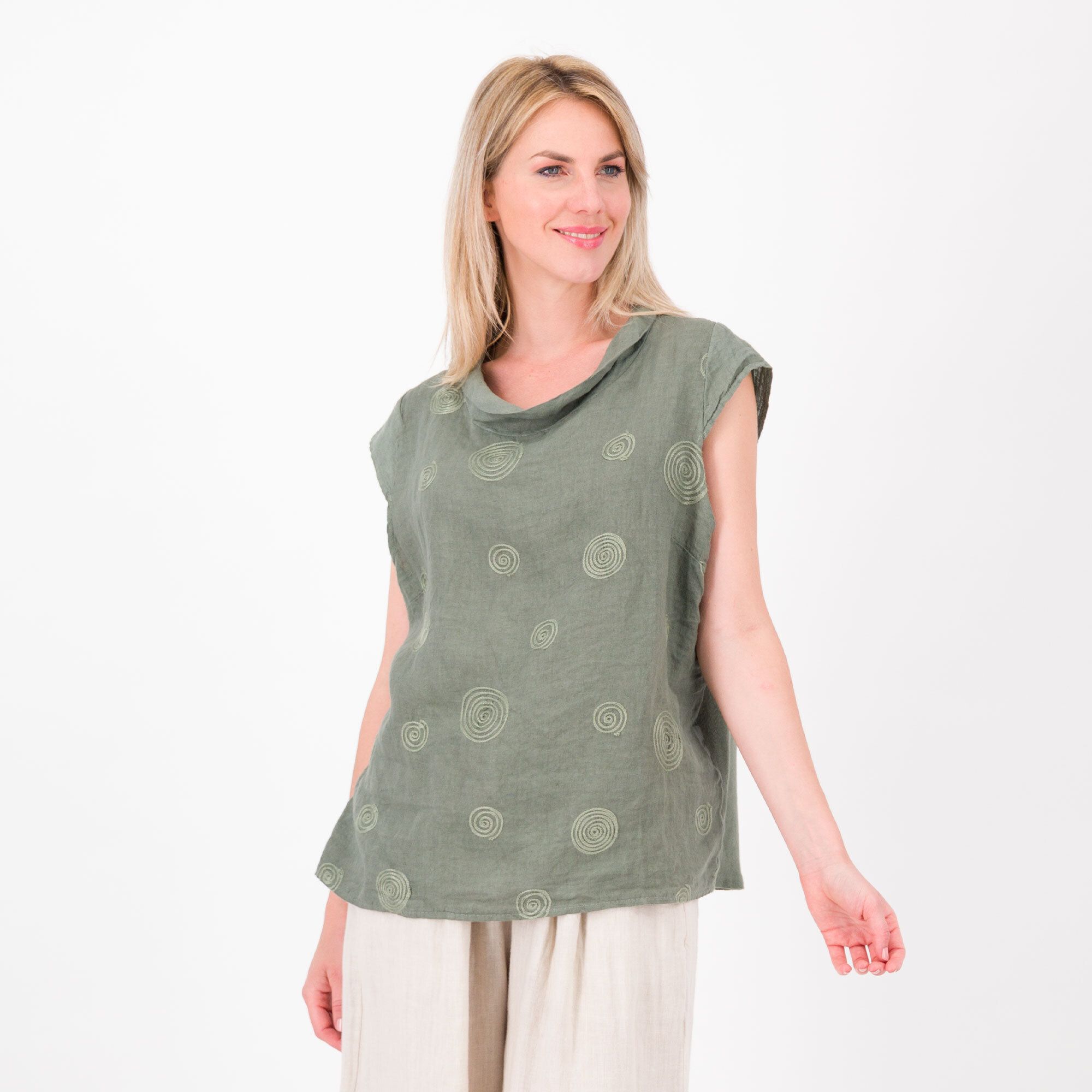 Image of LUCREZIA SCIORTINO Top in 100% lino con motivo ricamo Collo ad anello Made in Italy061