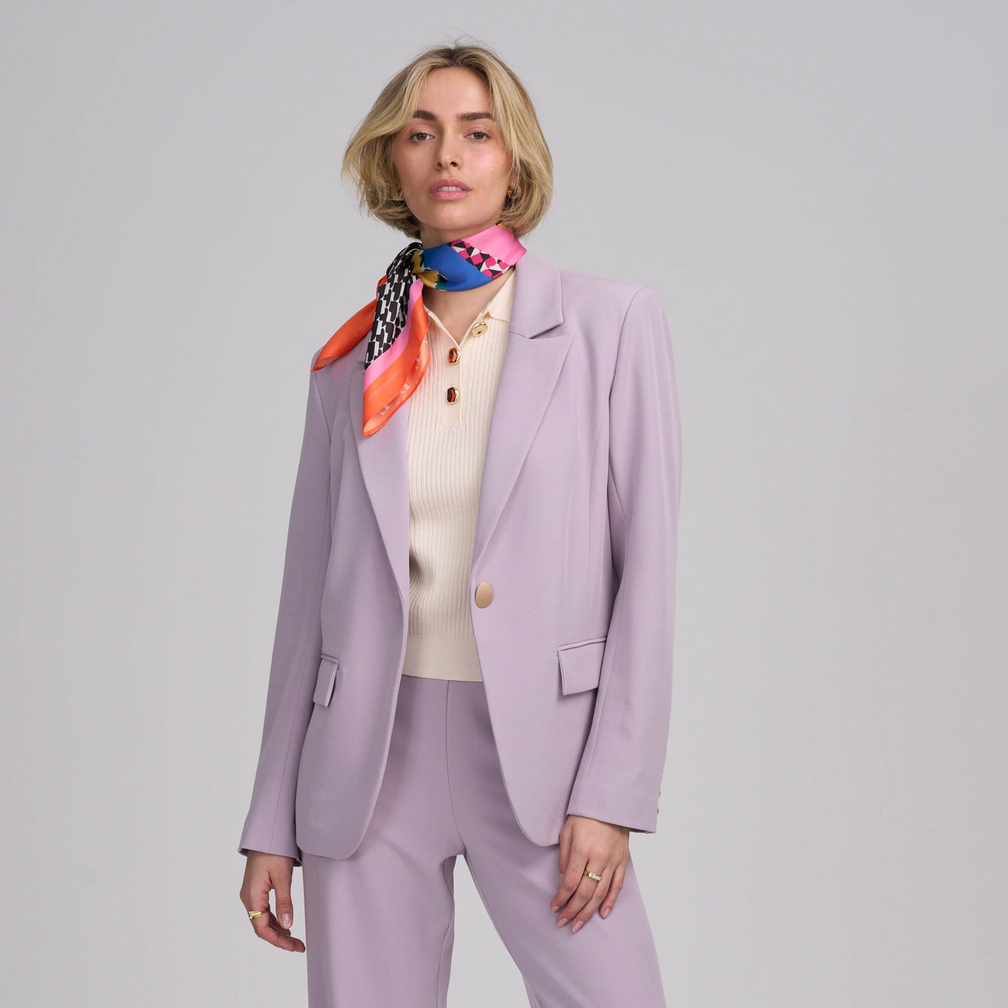 Elle
Giacca a un bottone 
con scollo rever