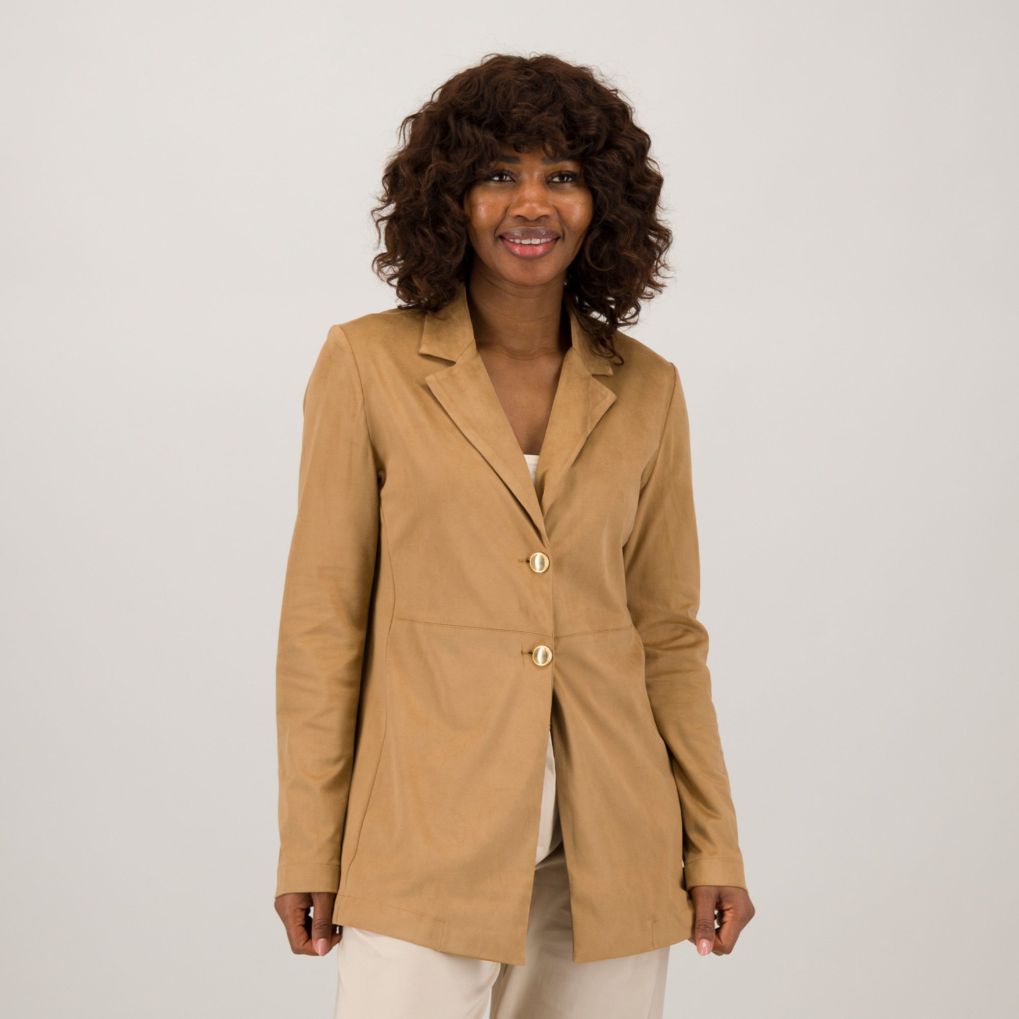 Rebeka Ross
Giacca con
bottoni e scollo
rever