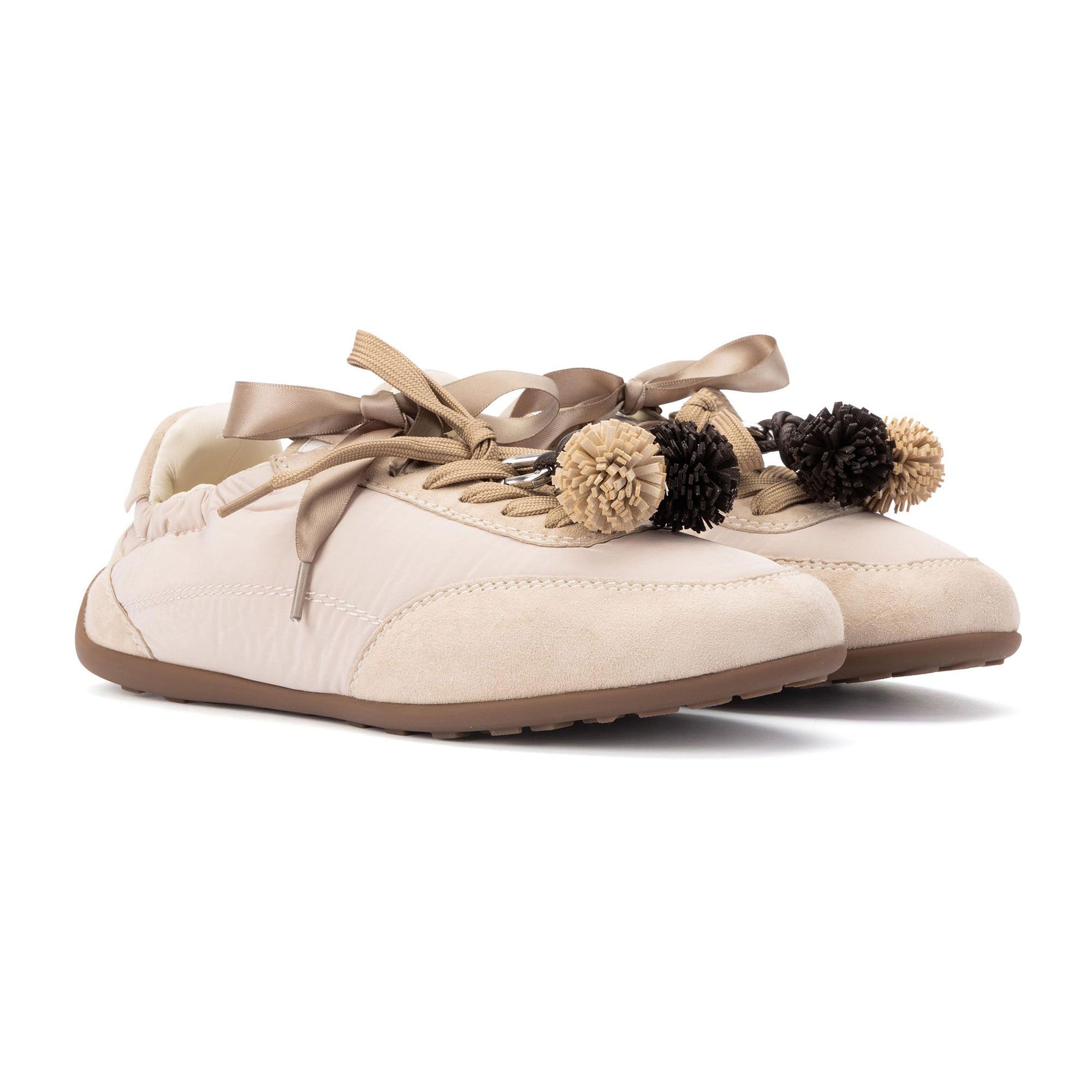 Martinelli
Sneaker in pelle
e tessuto
con charm