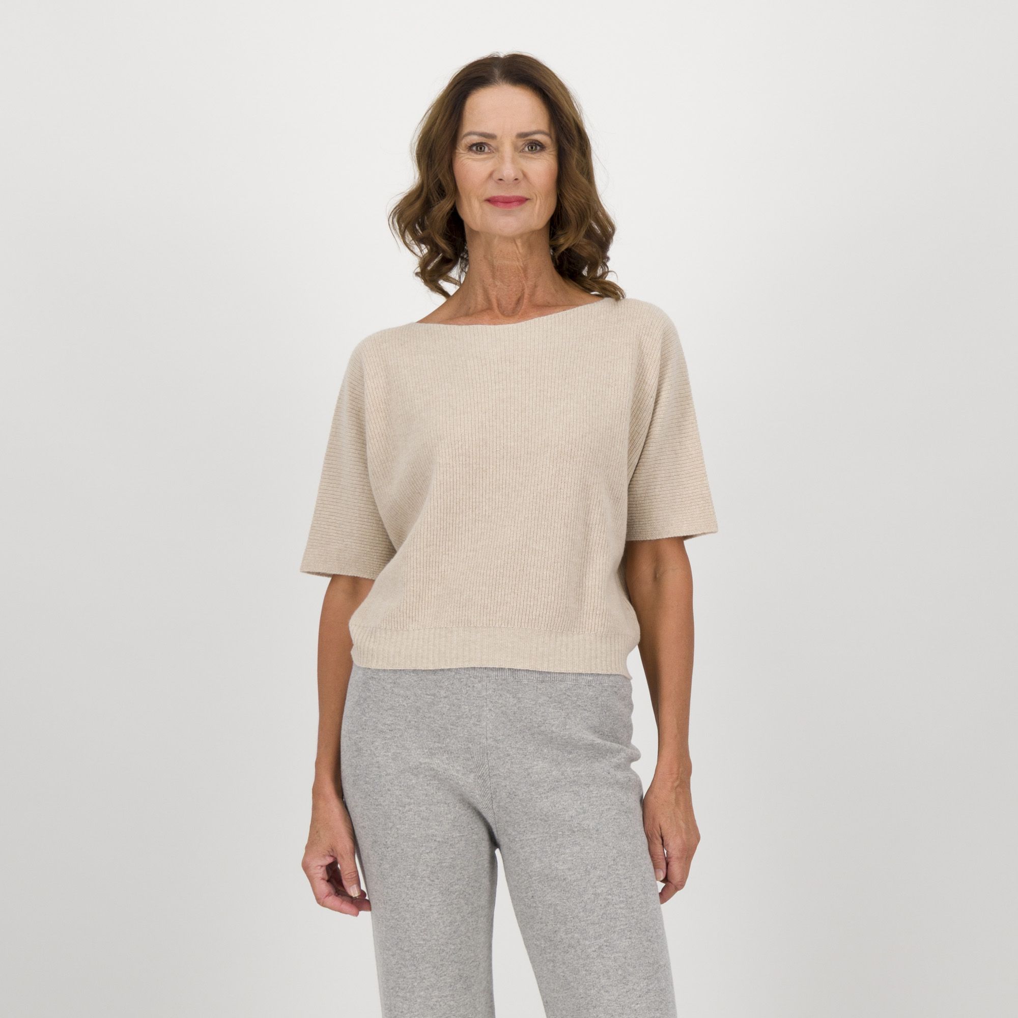 Hekla & Co.
Maglia girocollo
con lavorazione punto
perlato e cashmere