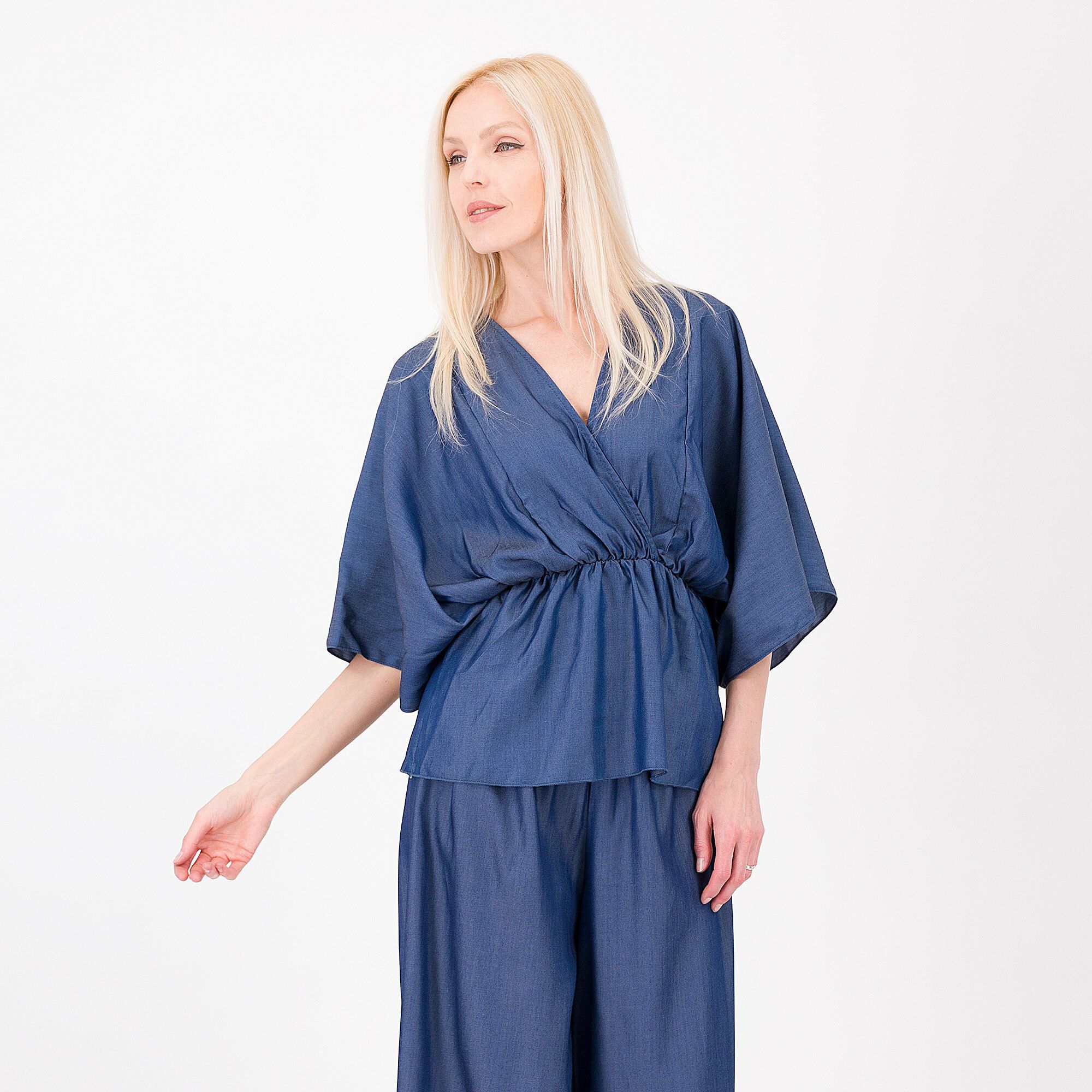 Image of Enjoy Blusa in cotone denim con manica a kimono061