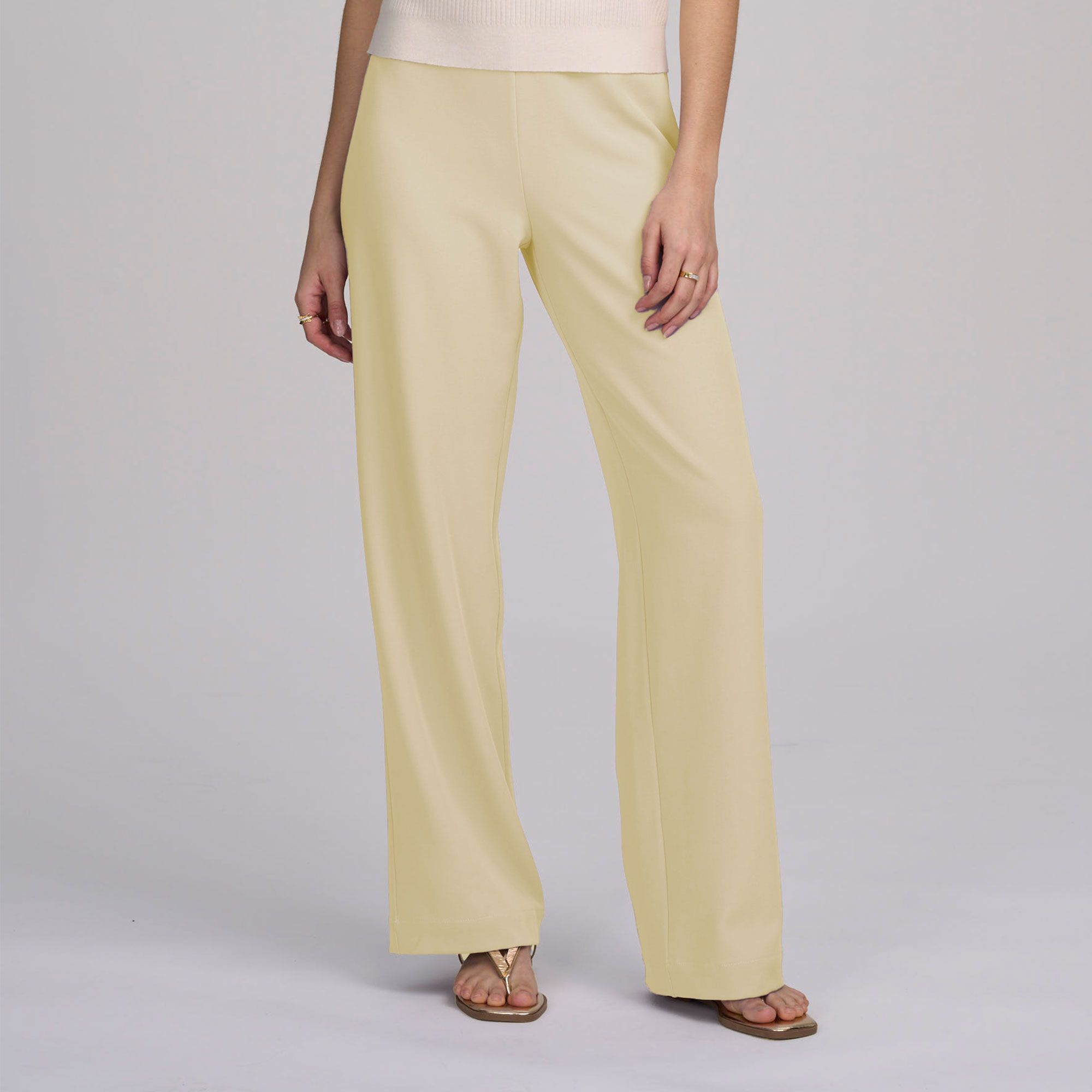 ELLE
Pantaloni lunghi
a gamba ampia
con elastico