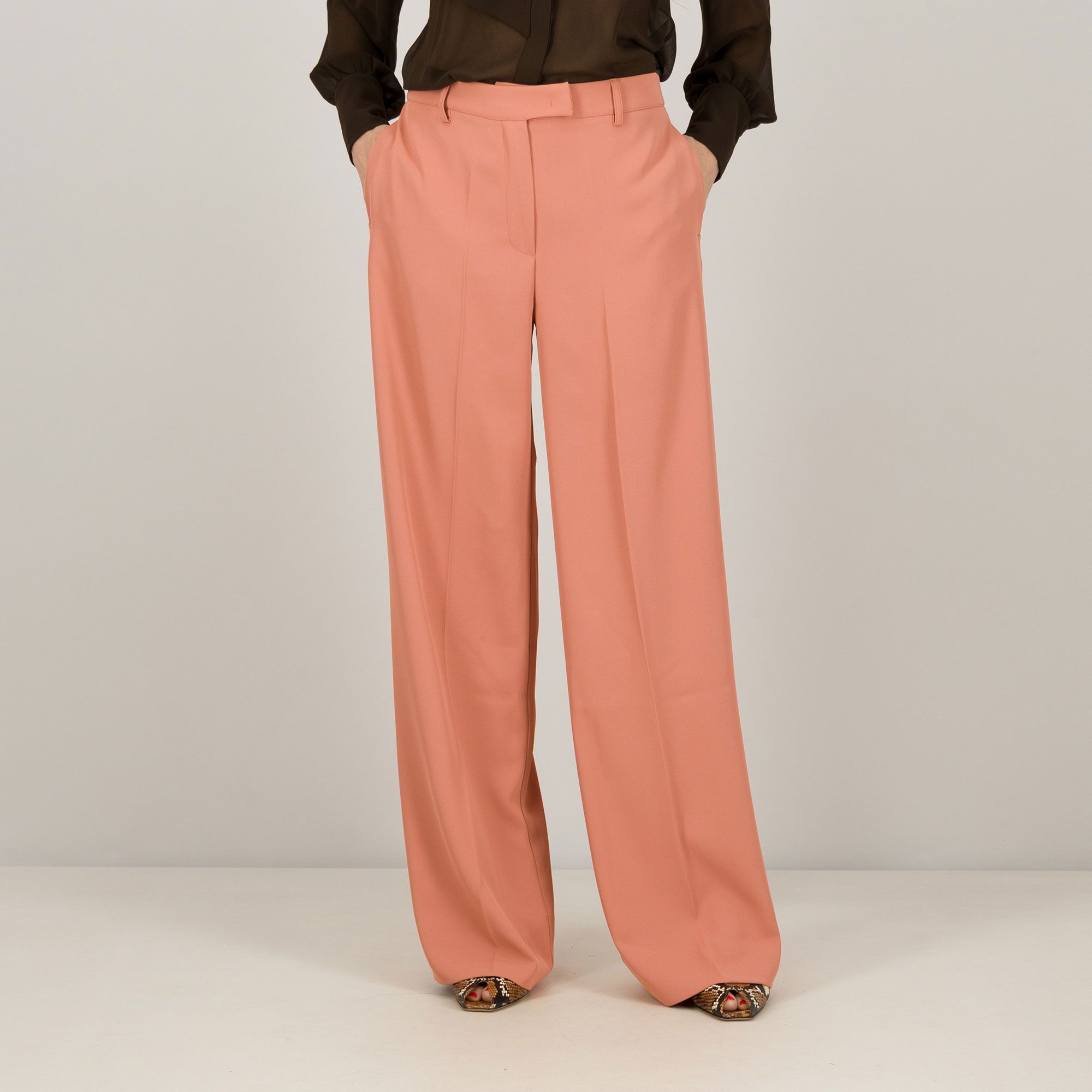 Caterina Lancini
Pantaloni ampi in
tessuto fluido